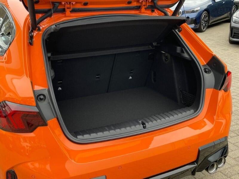 BMW 1 Series view 39