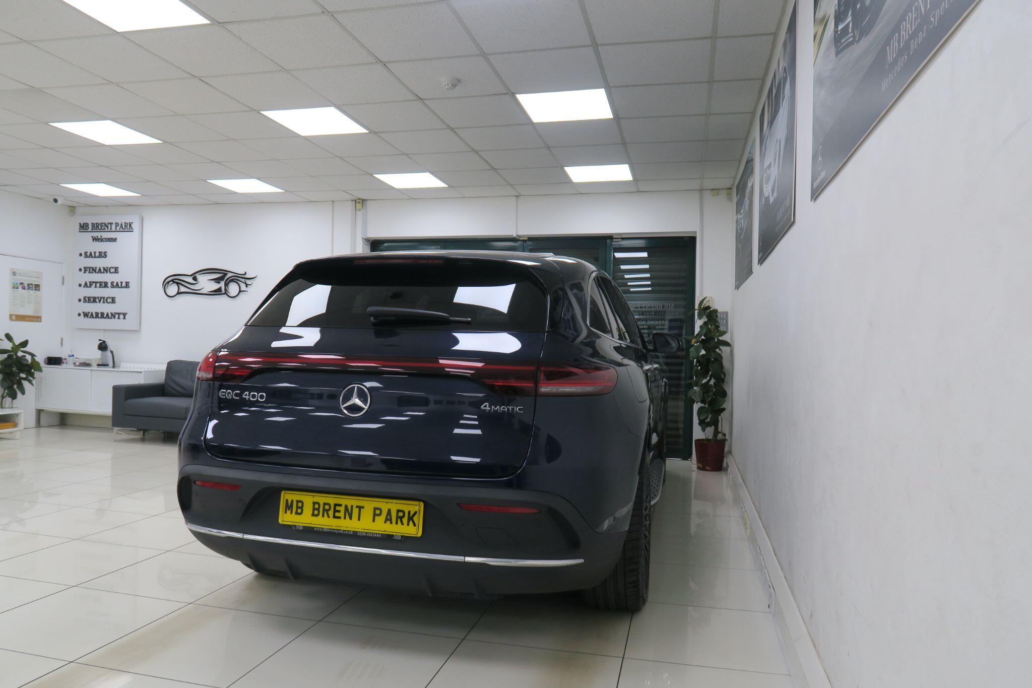Mercedes-Benz Eqc view 7