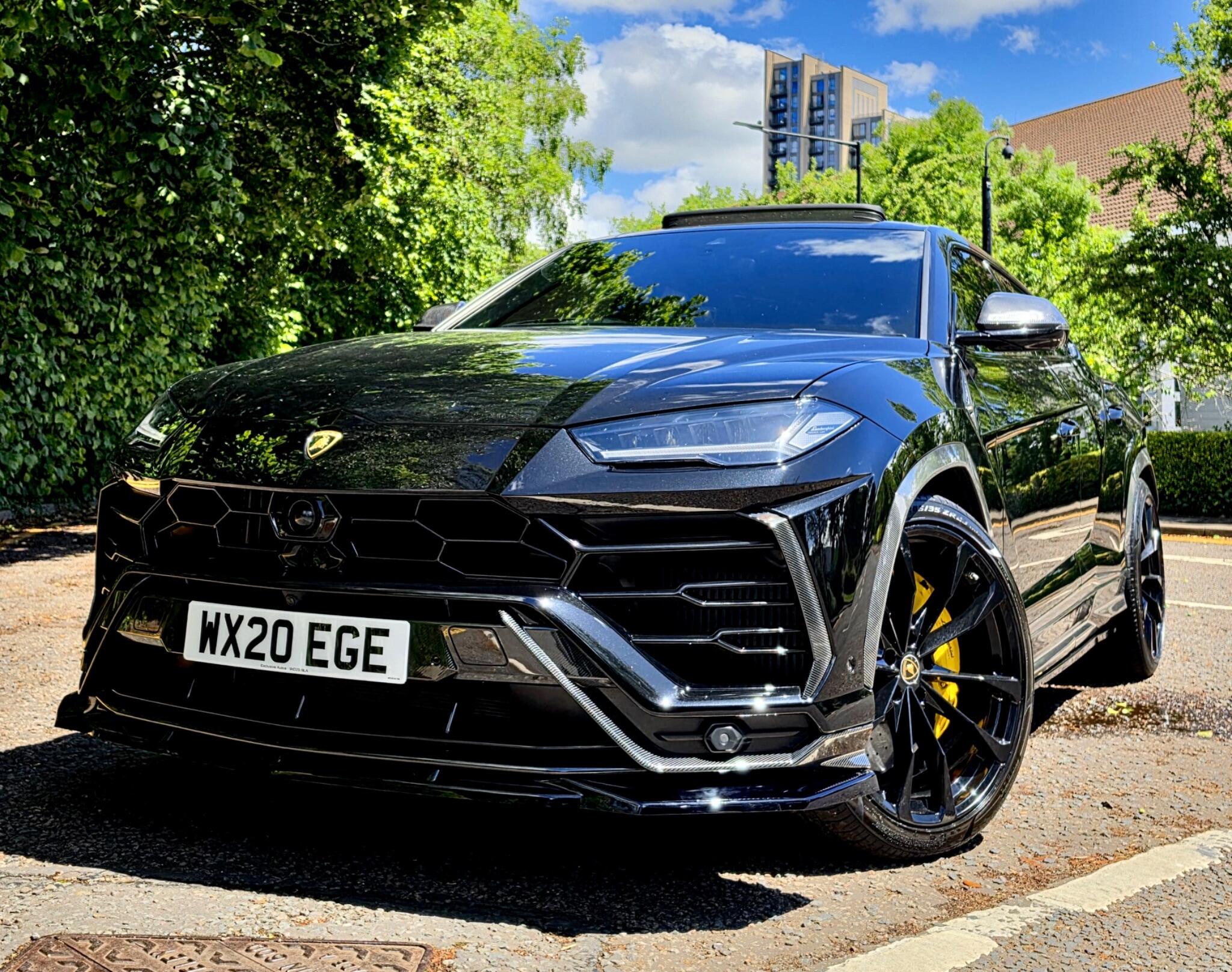 Lamborghini Urus view 23