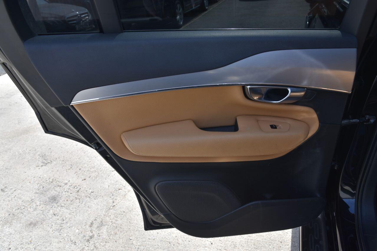 Volvo XC90 view 55