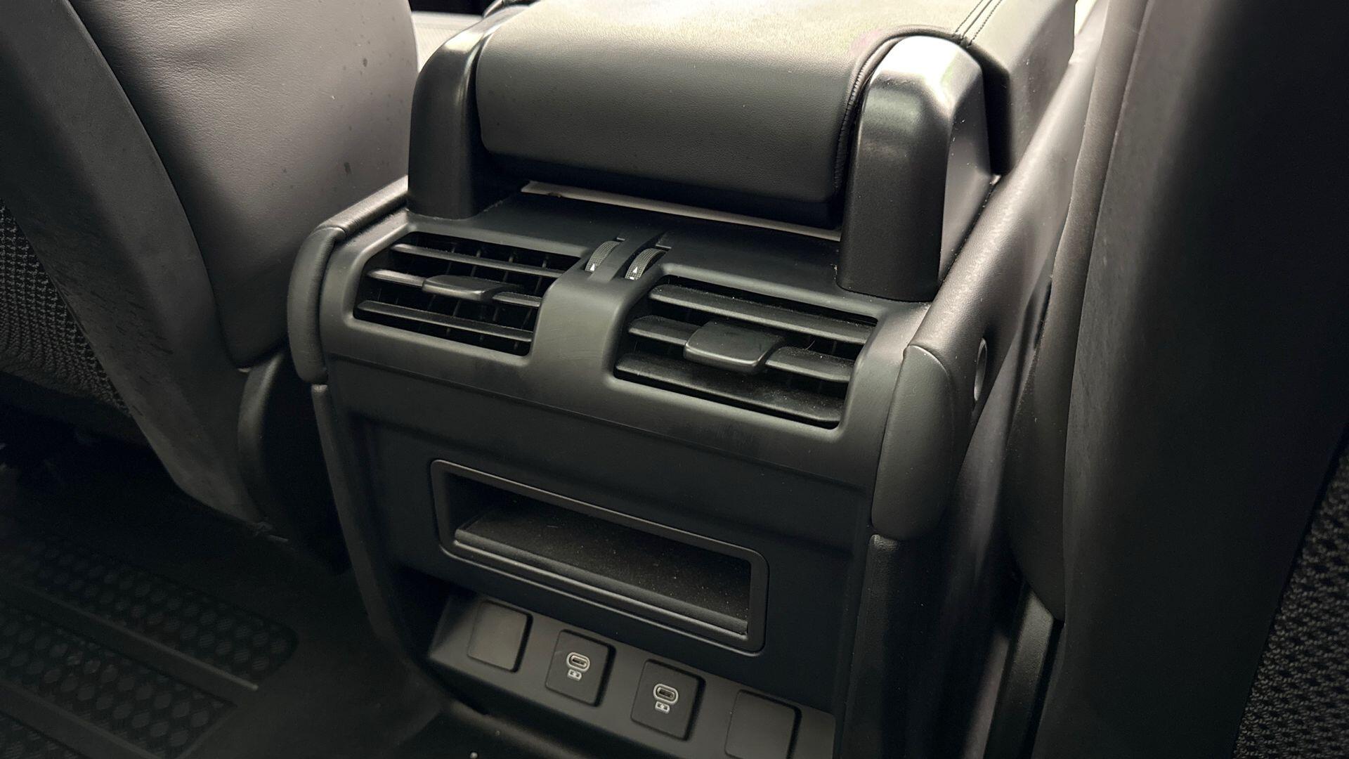 Land Rover Defender view 18