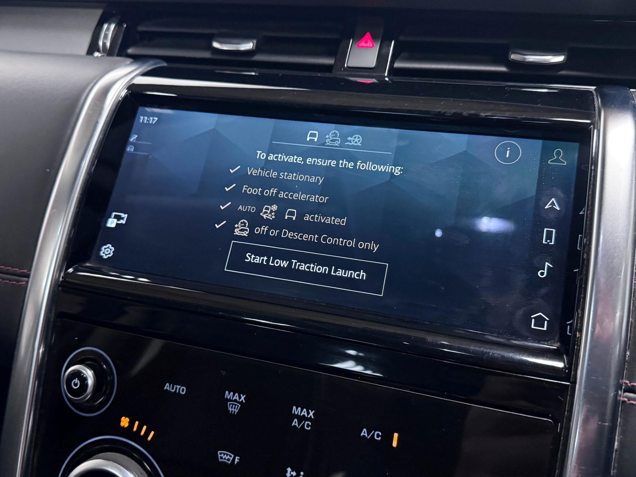 Land Rover Discovery Sport view 68