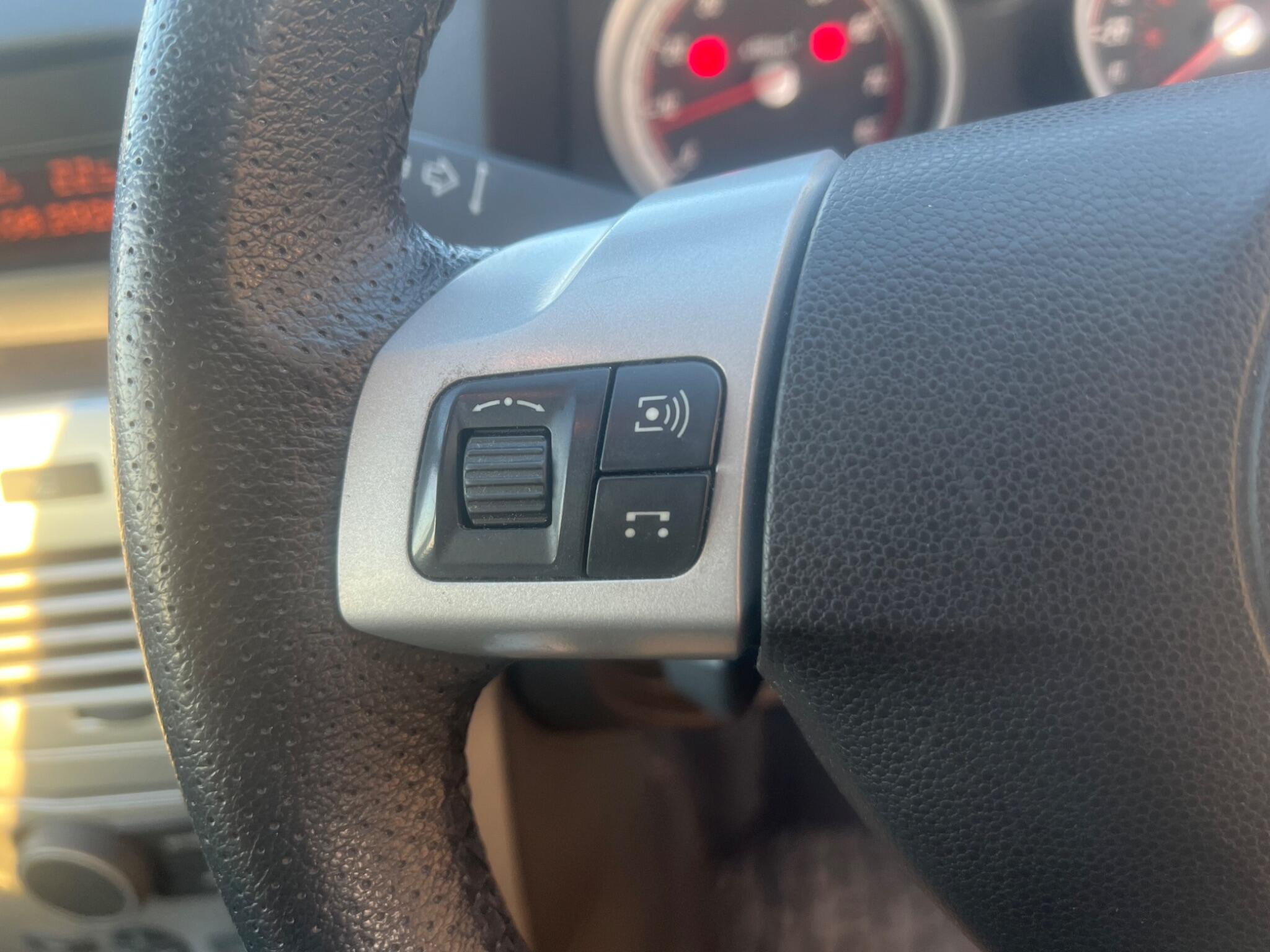 Vauxhall Astra view 25