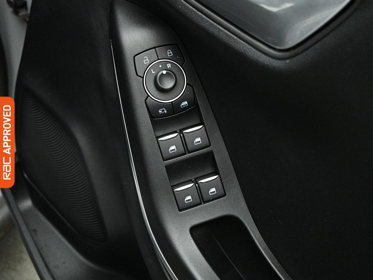 Ford Puma view 23