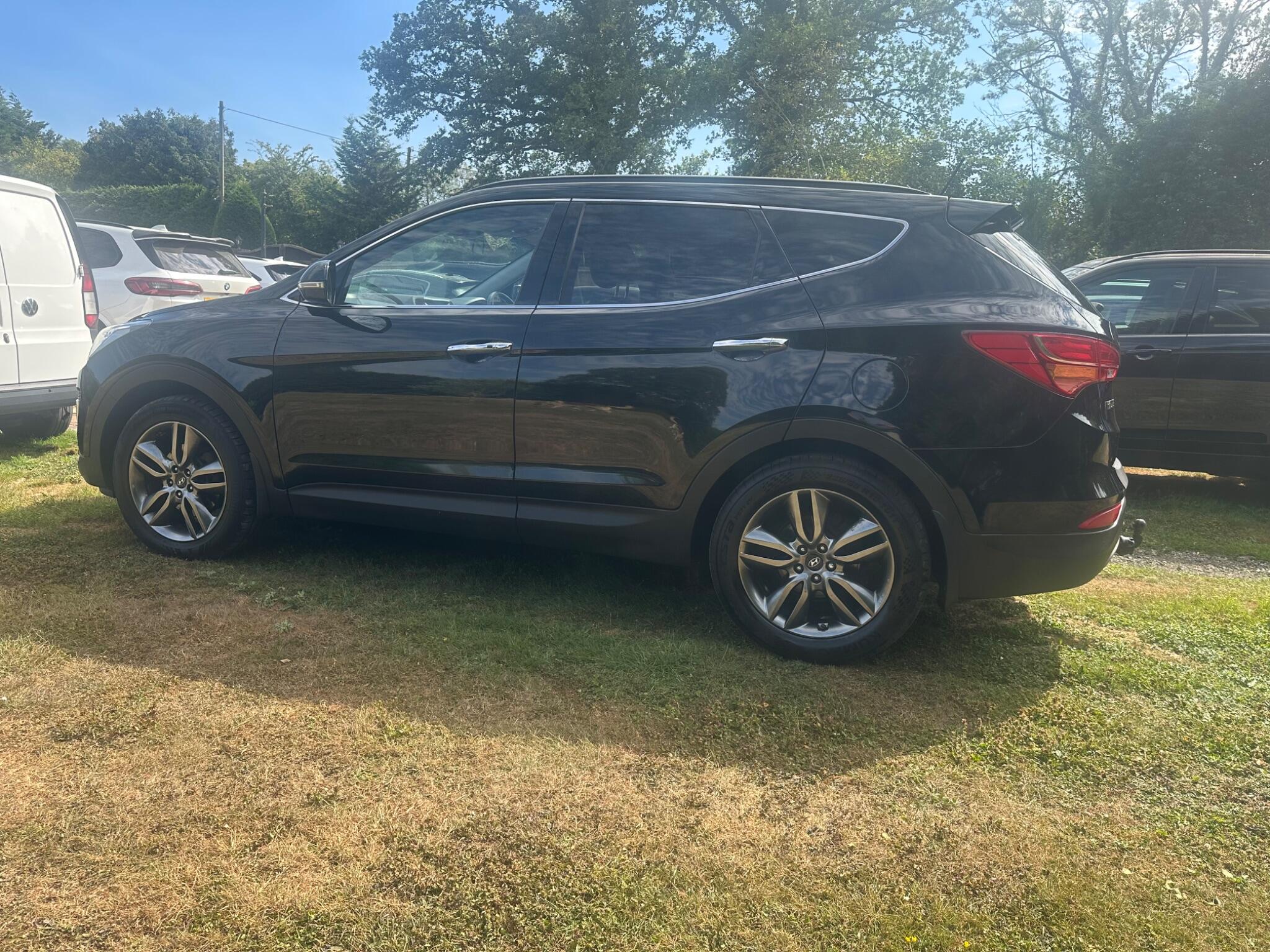 Hyundai Santa Fe view 3
