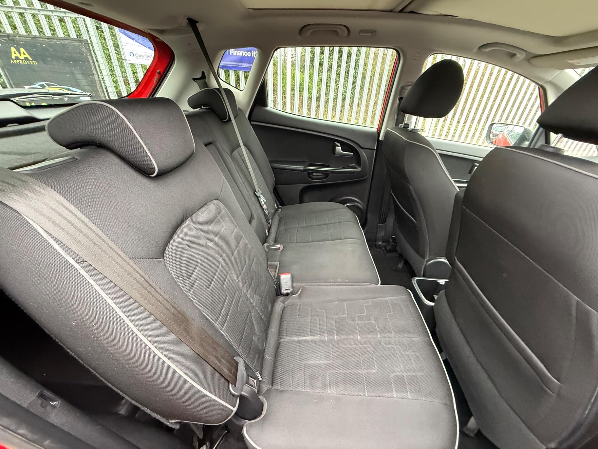 2010 Kia Venga image 23