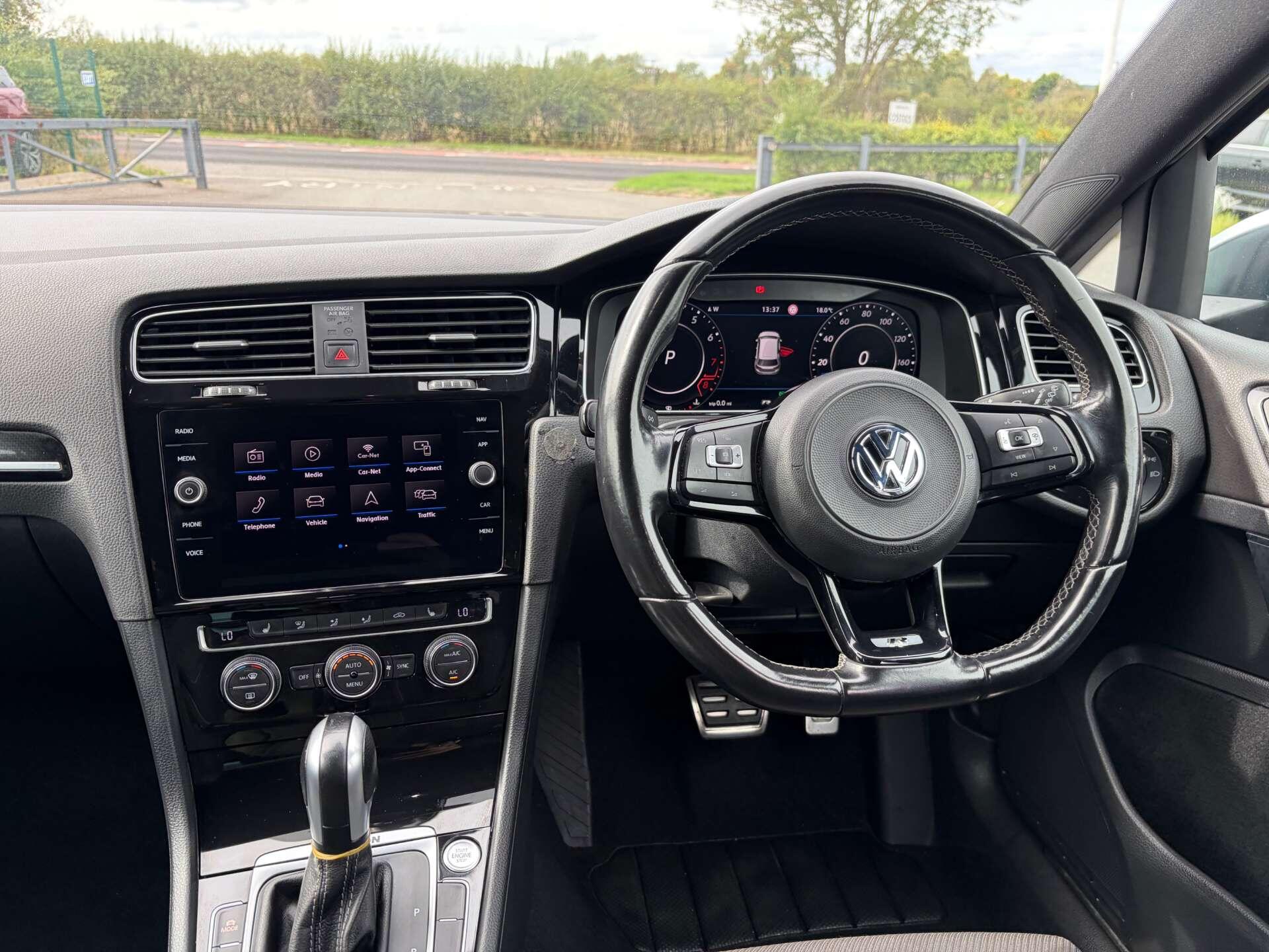 Volkswagen Golf view 2