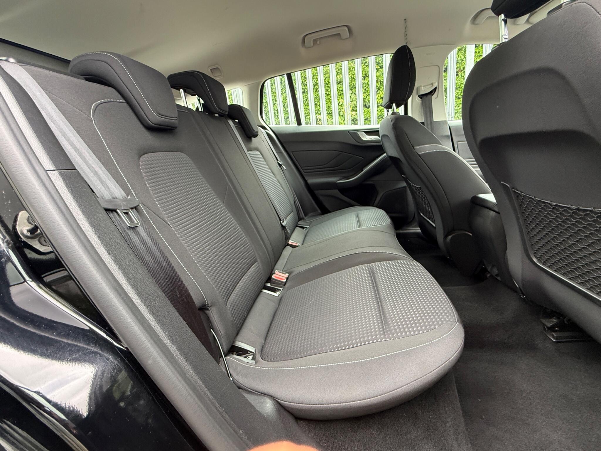 2019 Ford Focus image 27