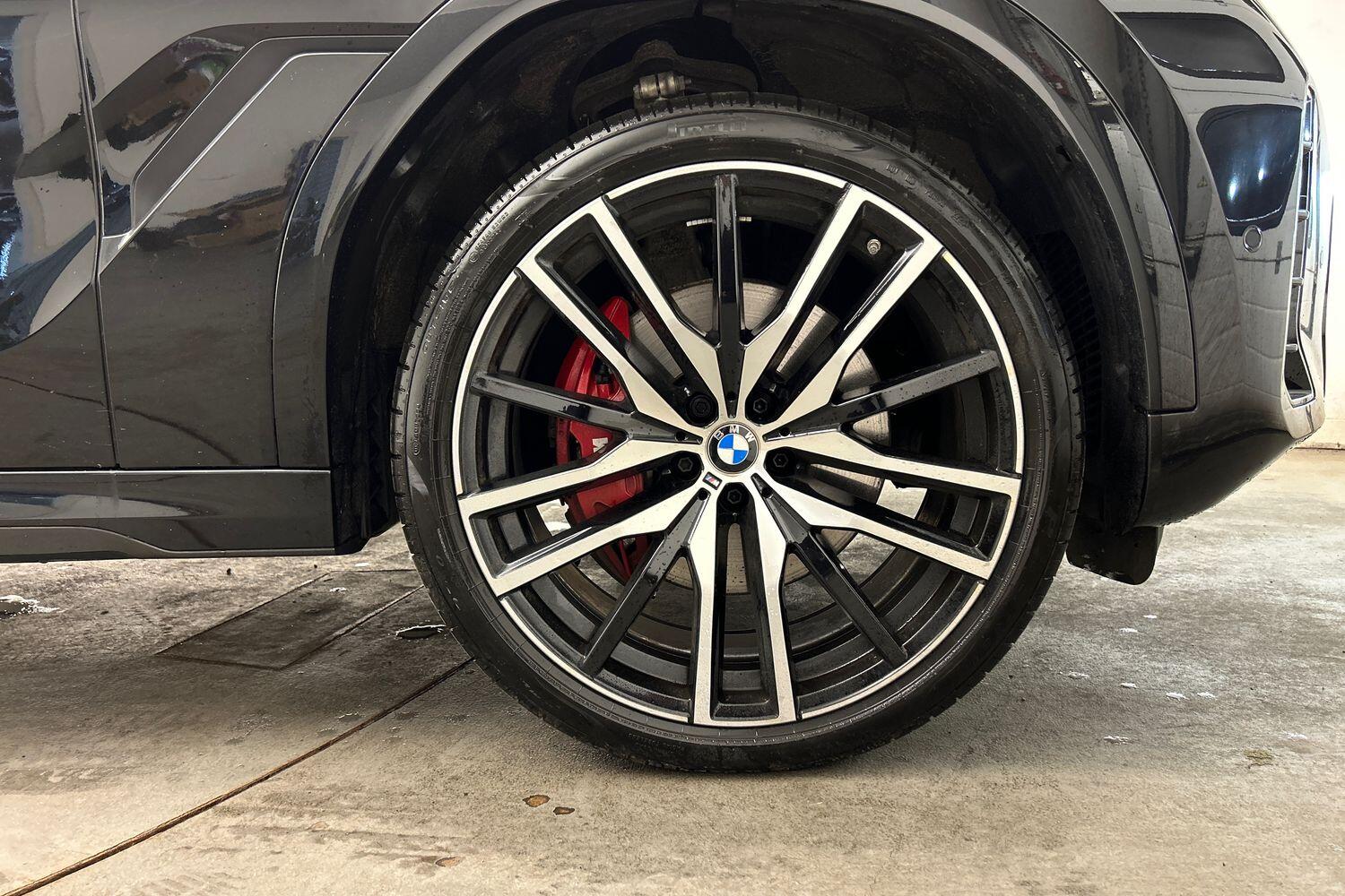 BMW X6 view 15