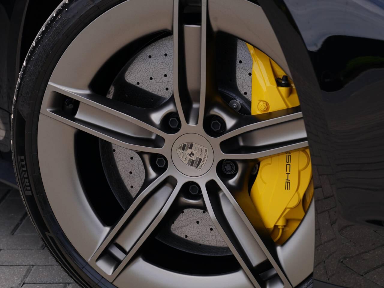 Porsche Taycan view 11