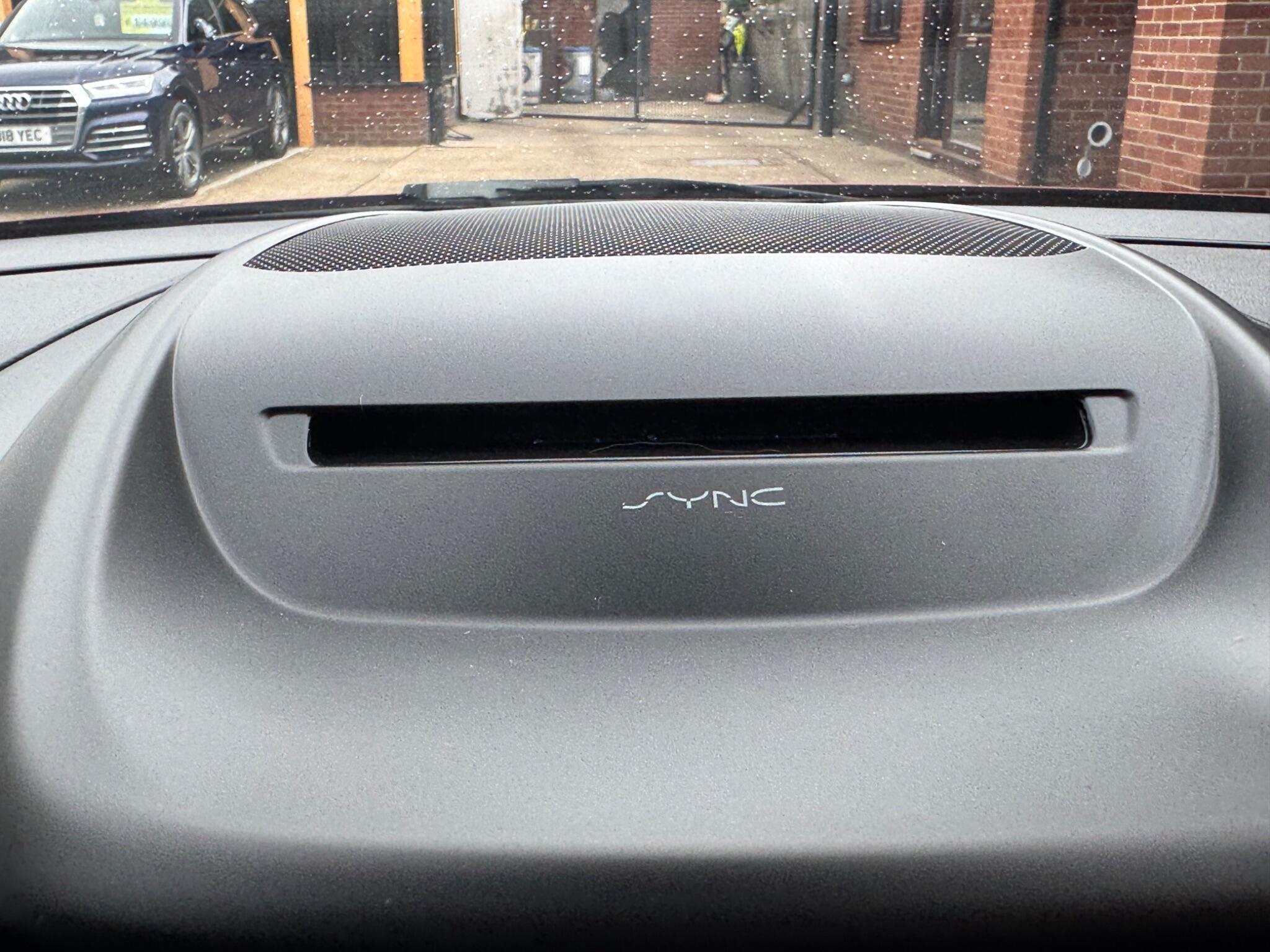 Ford C-Max view 20