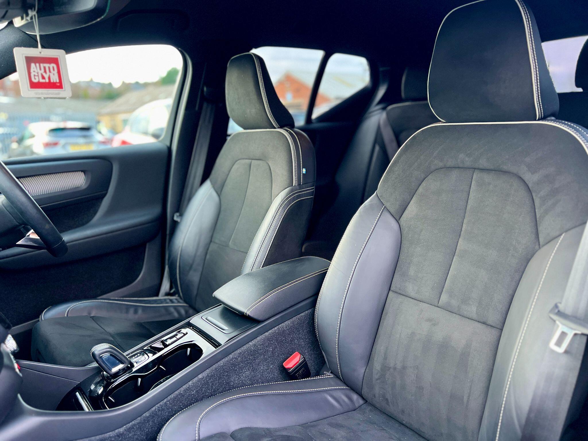 Volvo XC40 view 36