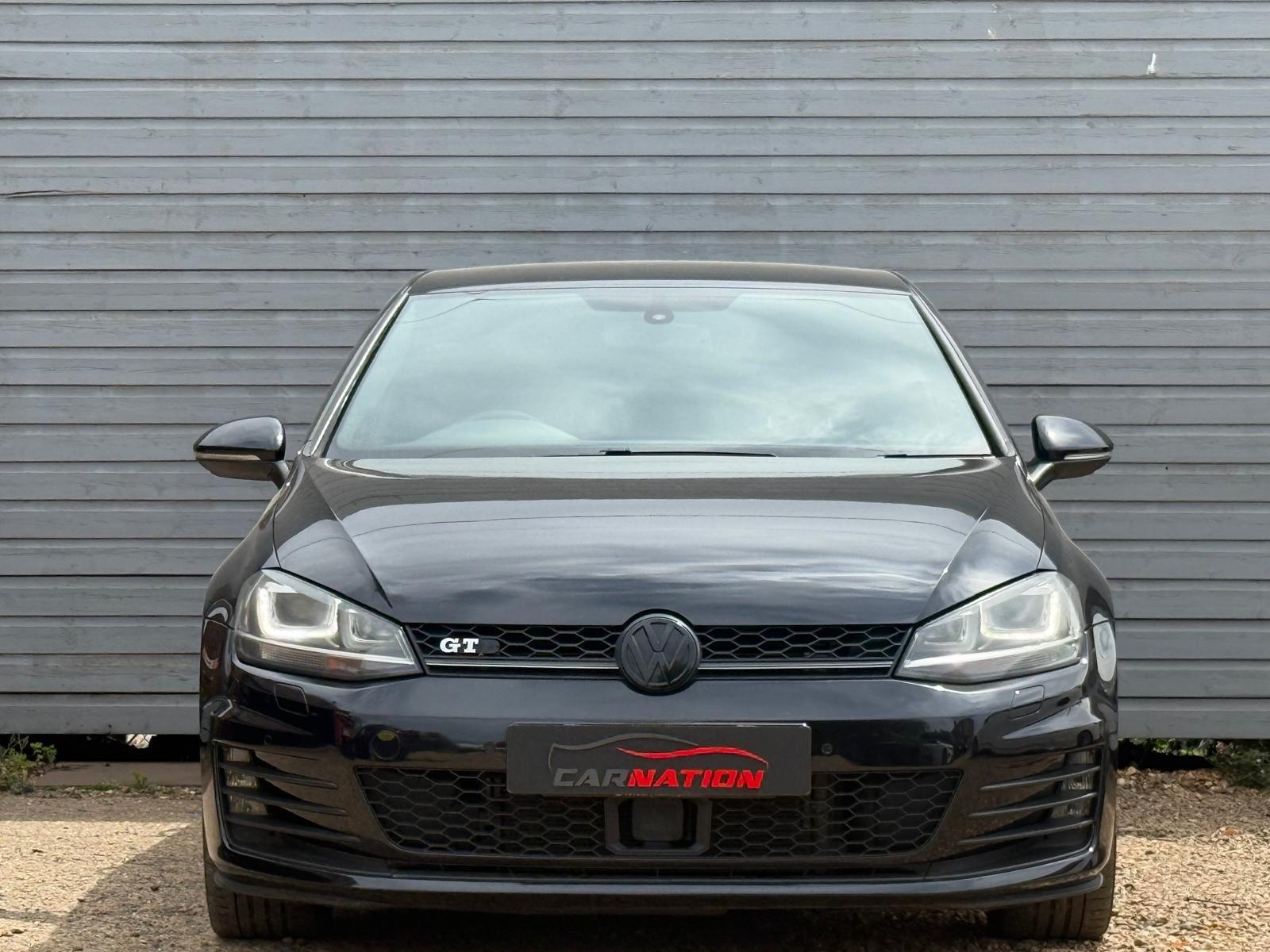 Volkswagen Golf view 12