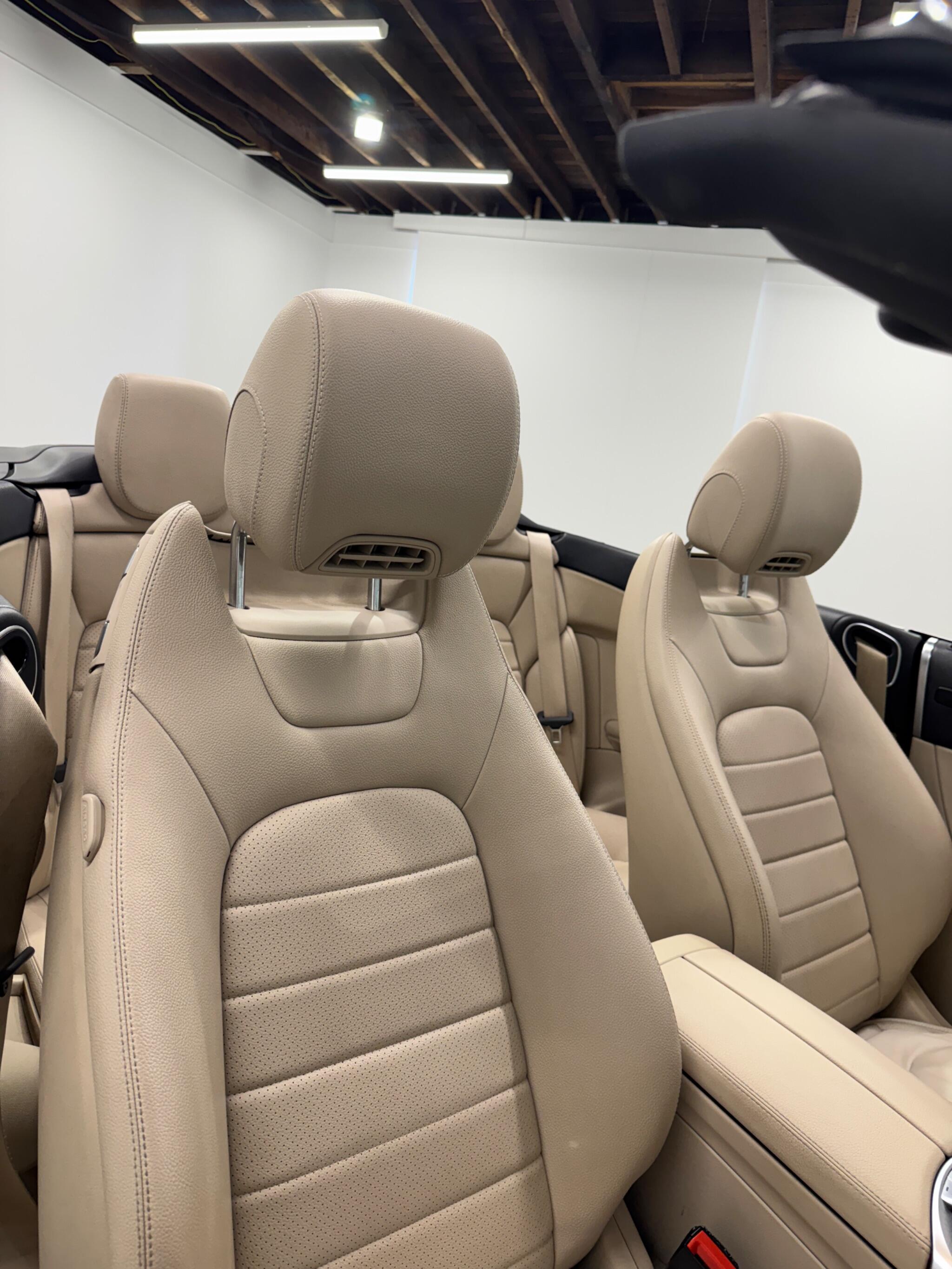 Mercedes-Benz C-Class view 12