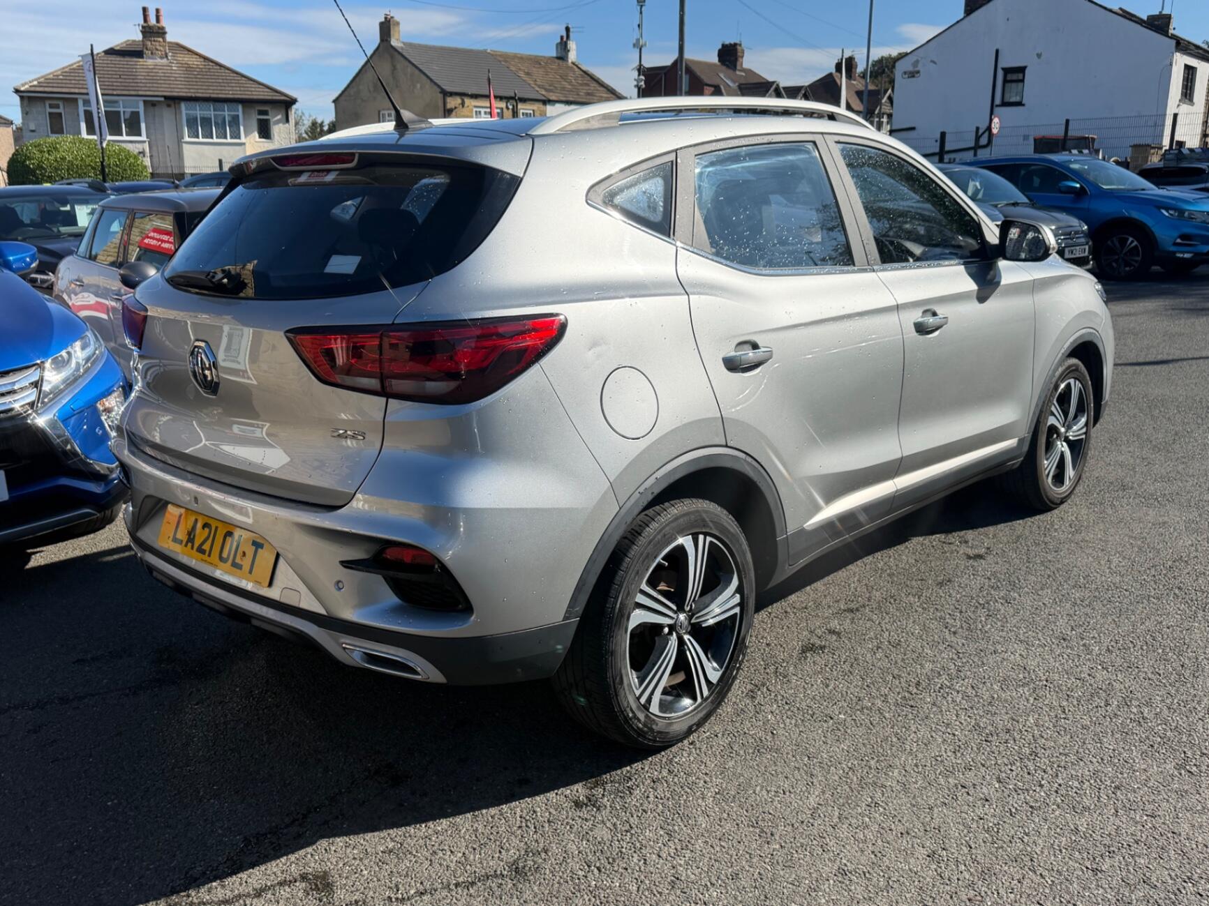 MG ZS view 6