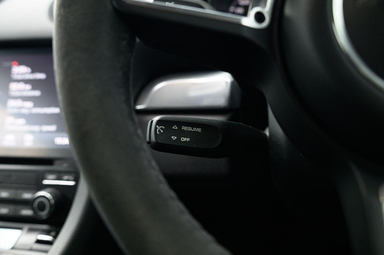 Porsche Cayman view 44