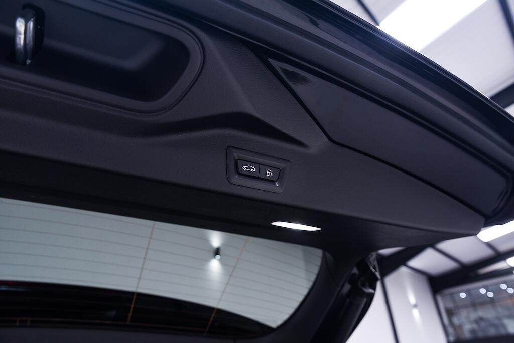 BMW X5 view 33