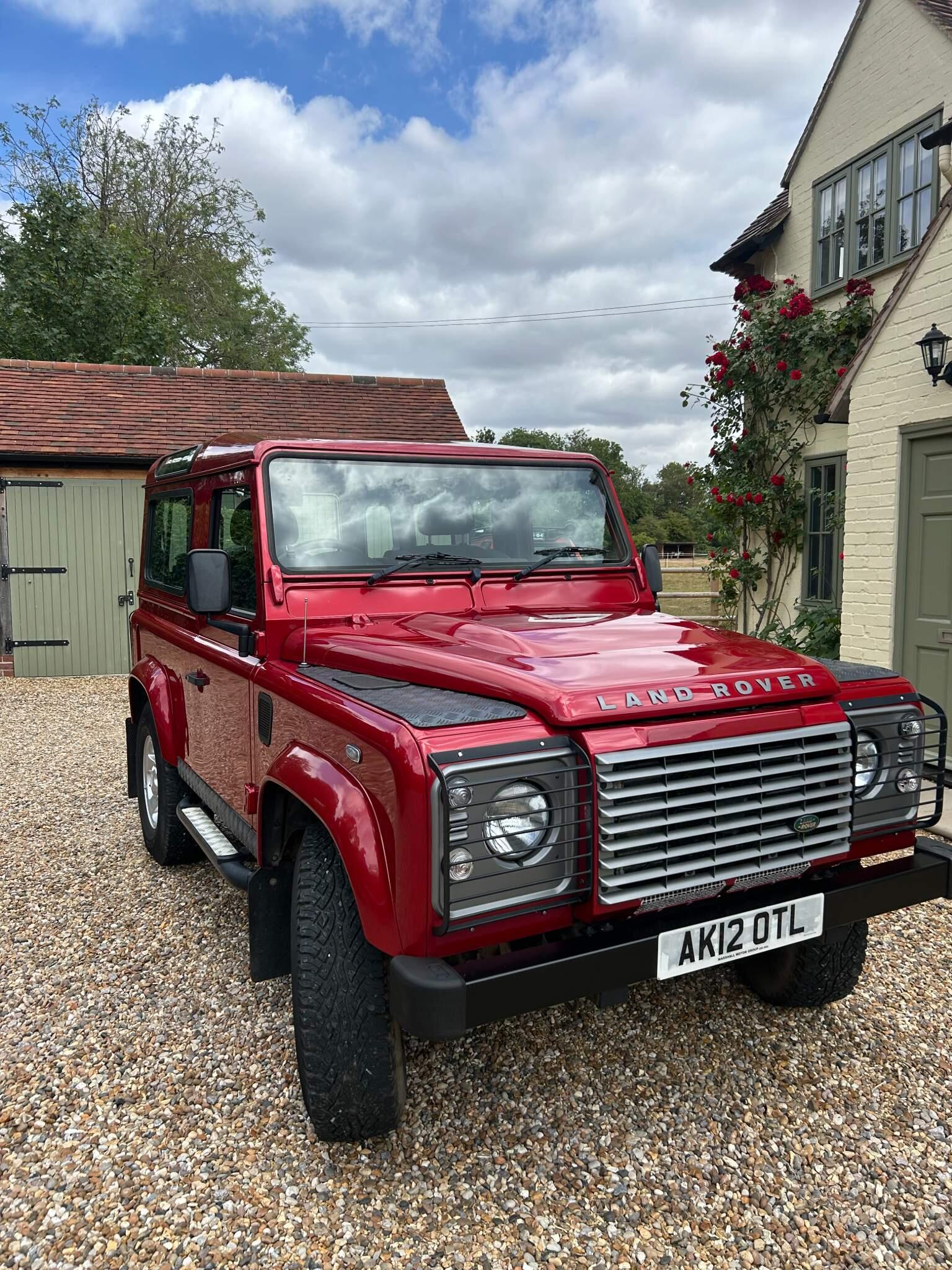 2012 Red Land Rover Defender 90 for sale for £32,000 in CAMBRIDGE, CAMBRIDGESHIRE
