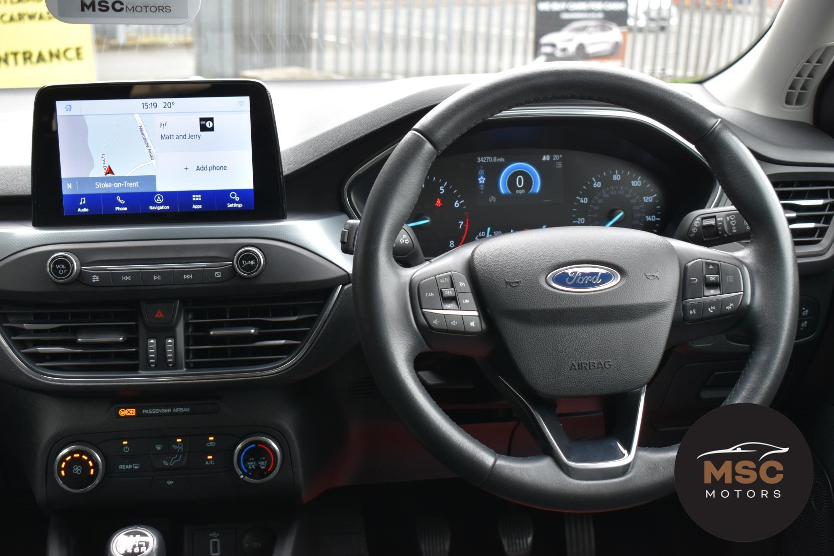 Ford Focus view 41