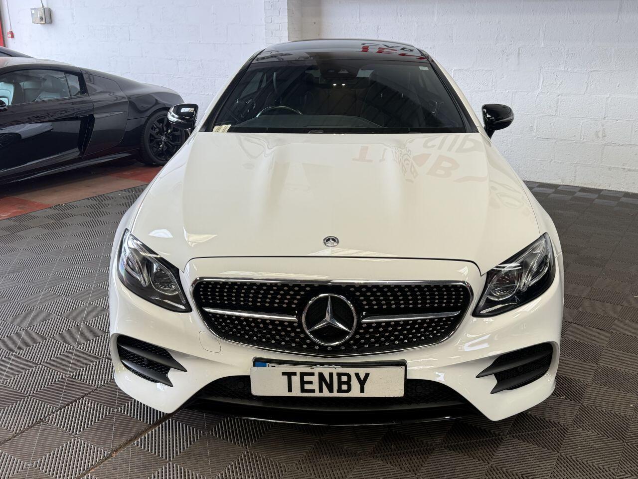 Mercedes-Benz E Class view 4