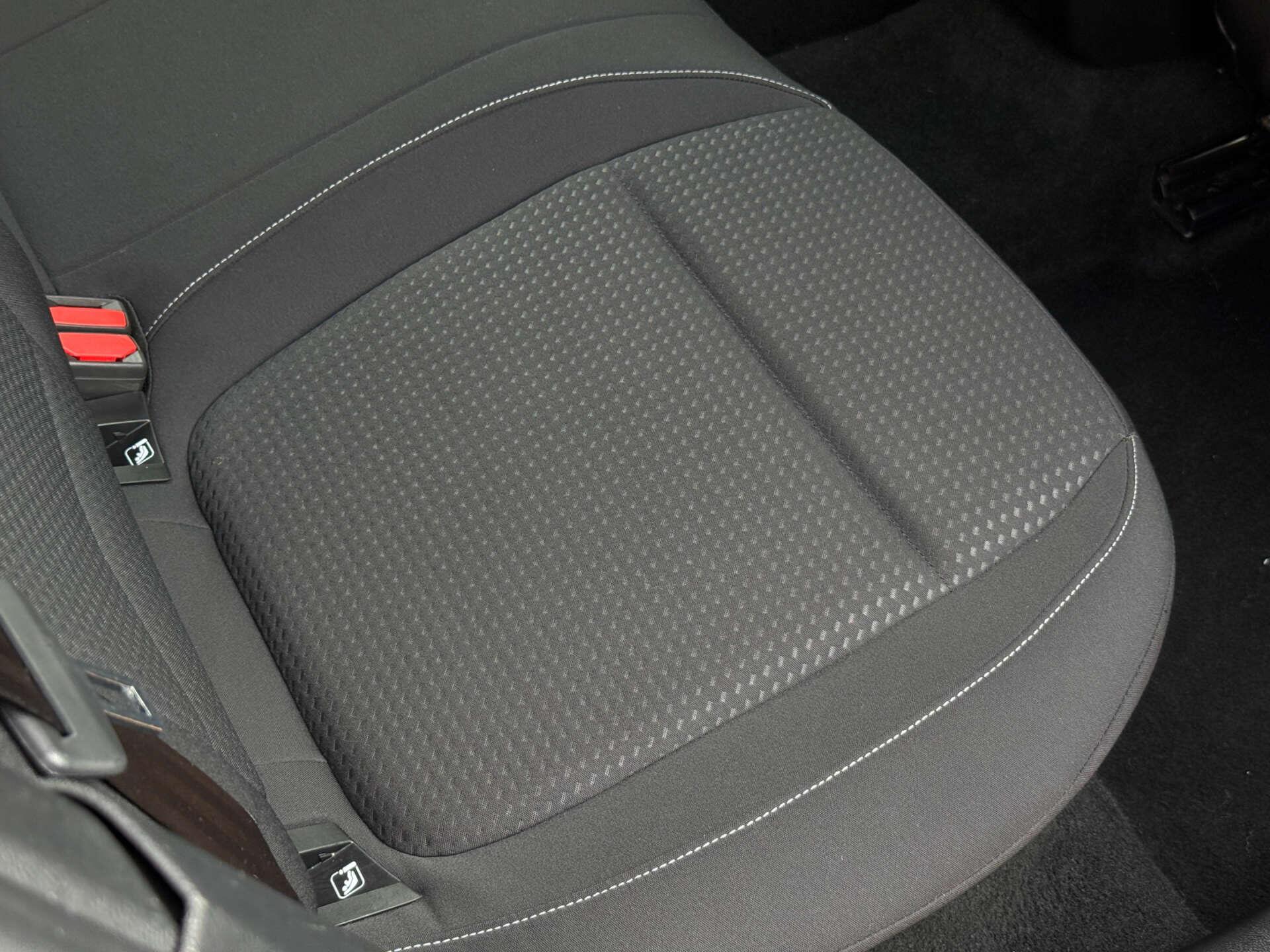 Ford Focus view 28