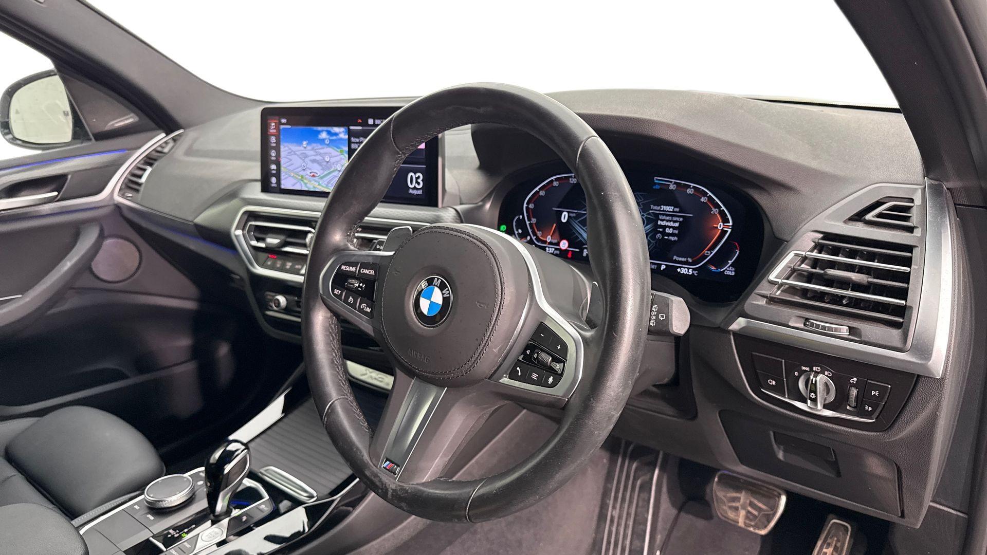 BMW X3 view 6