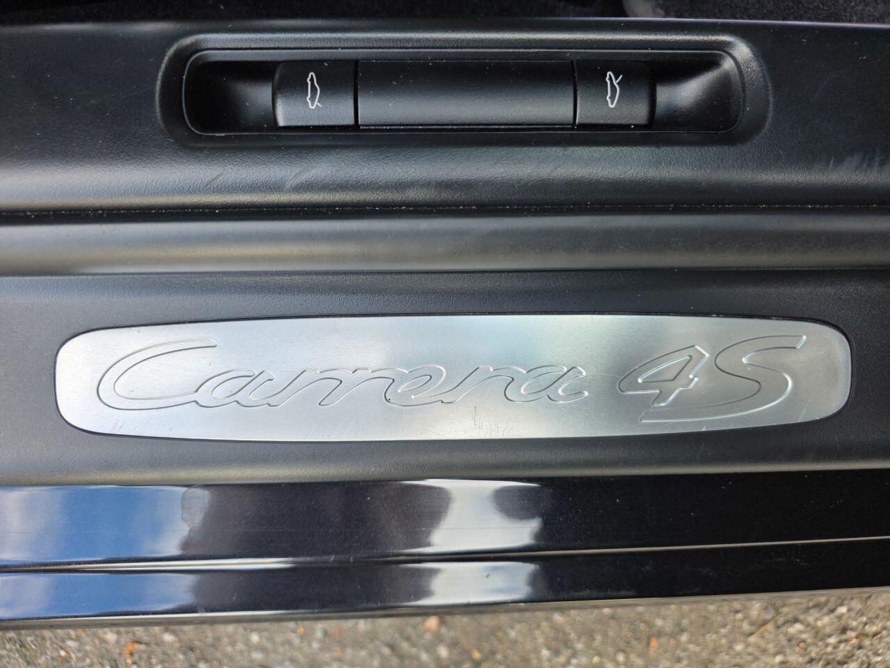 Porsche 911 view 41