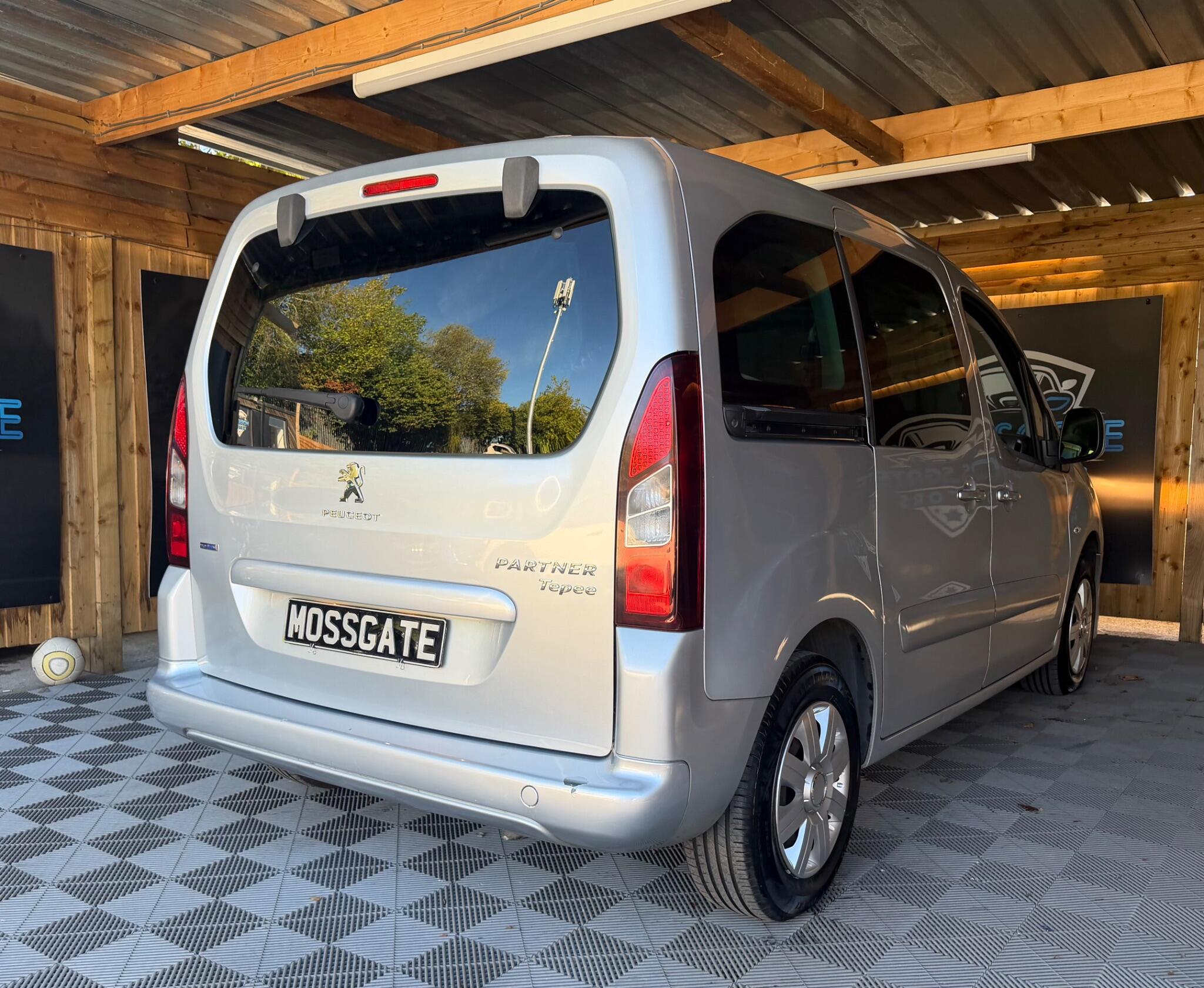 Peugeot Partner Tepee view 12