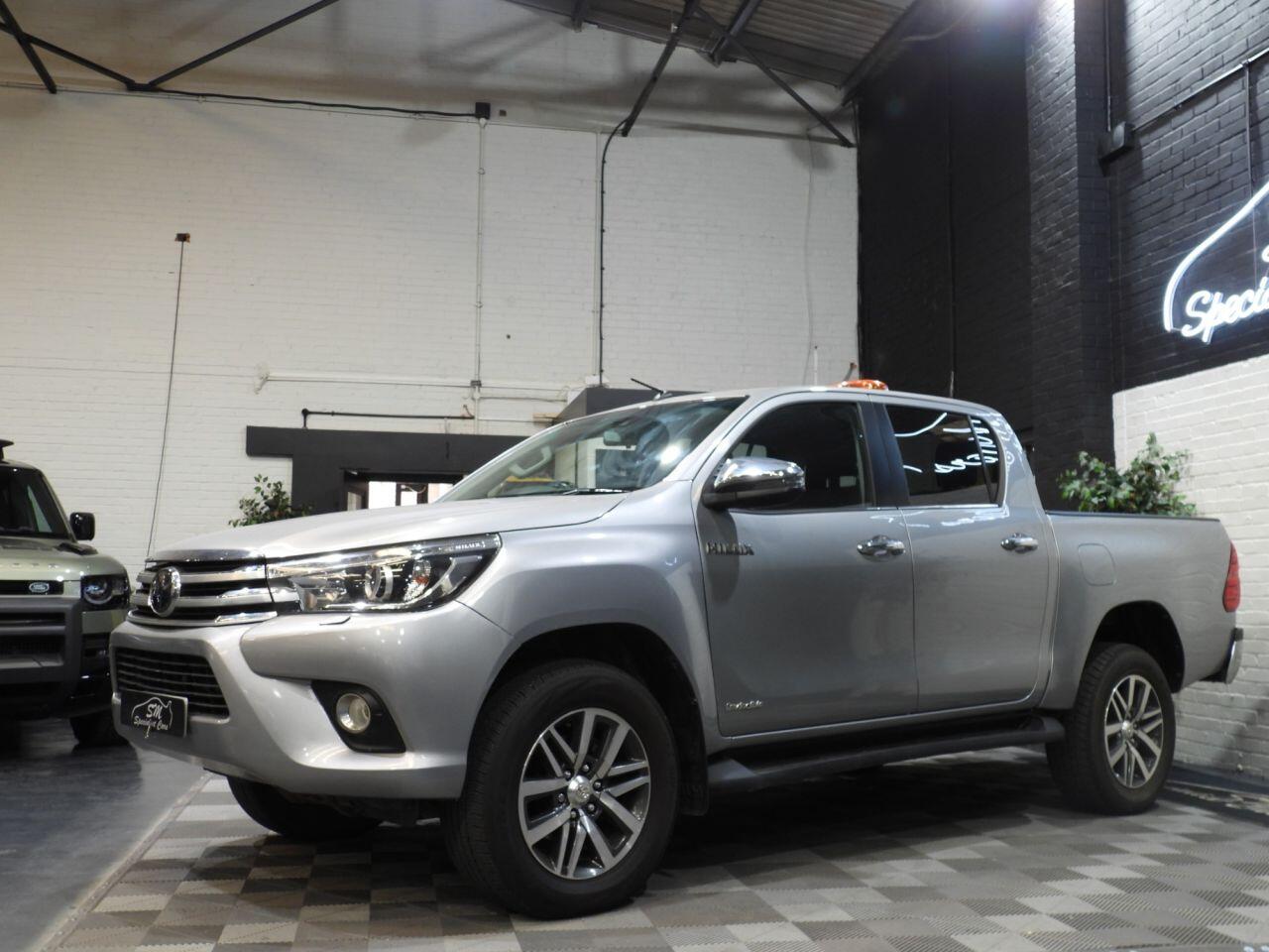 Toyota Hilux view 18