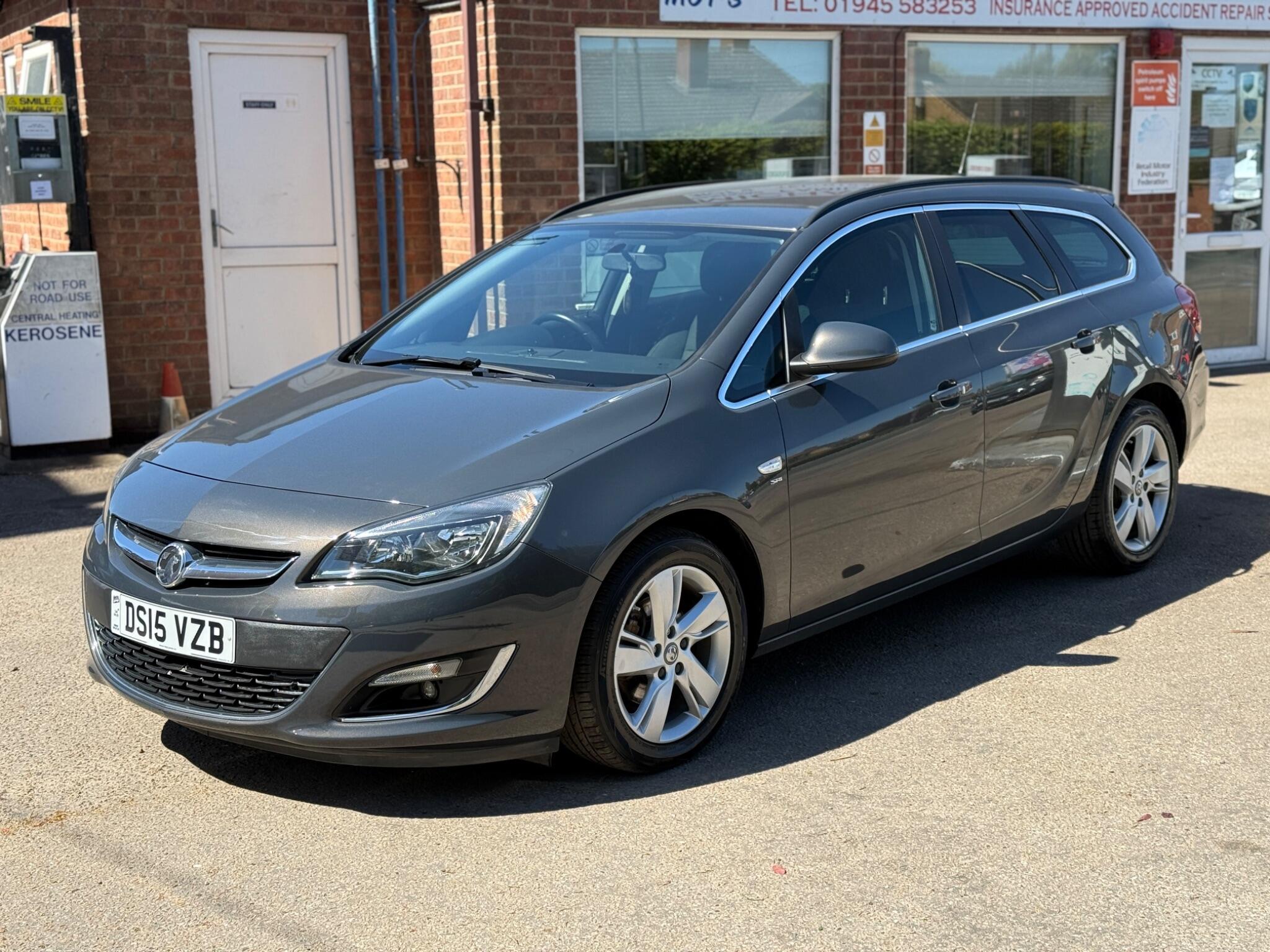 2017 FORD FOCUS 2017 17 REG 20 FINANCE AVAILABLE 1,498CC 103,000 MILES ESTATE 5,000... photo