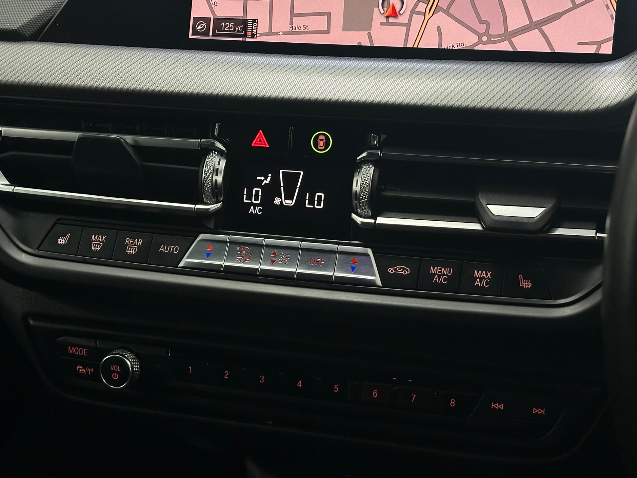 BMW 1 Series view 29