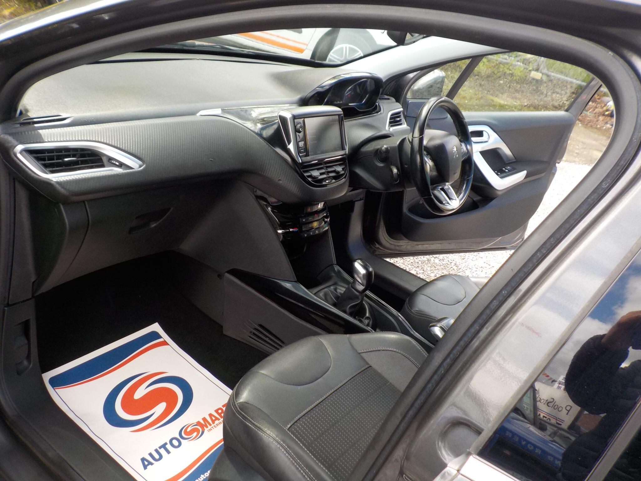 Peugeot 2008 1.2 PureTech Allure Premium Euro 6 (s/s) 5dr