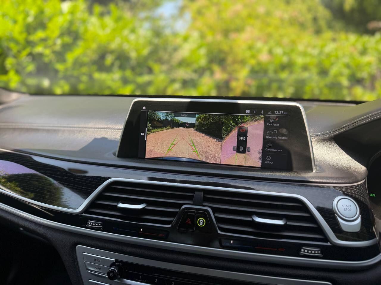 BMW 7 Series view 61