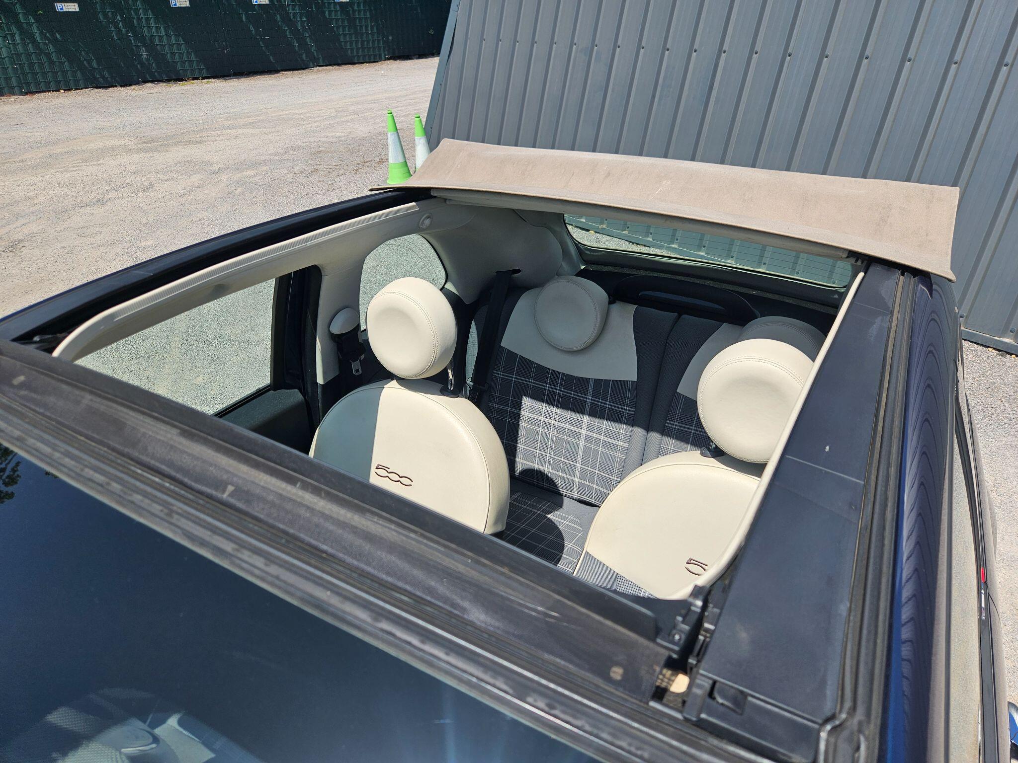 2015 Fiat 500C image 43