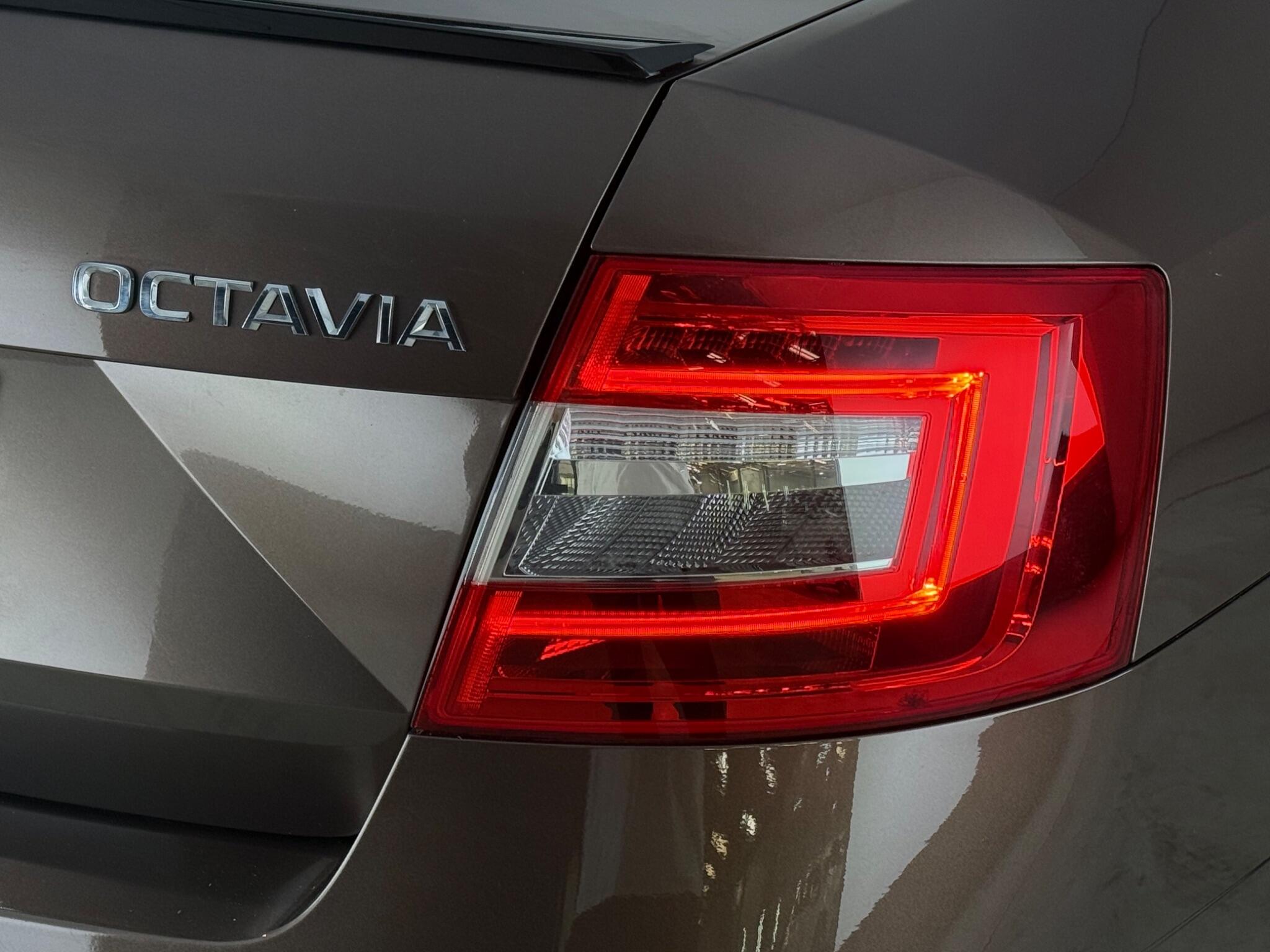 Skoda Octavia view 11