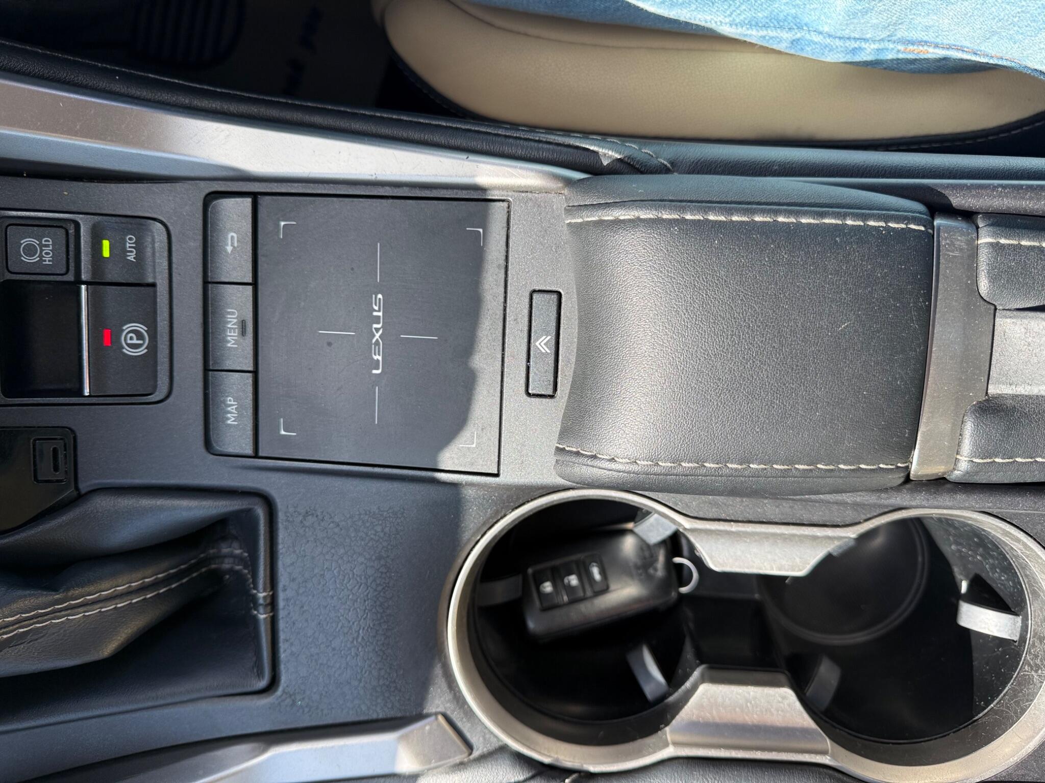 Lexus NX view 22