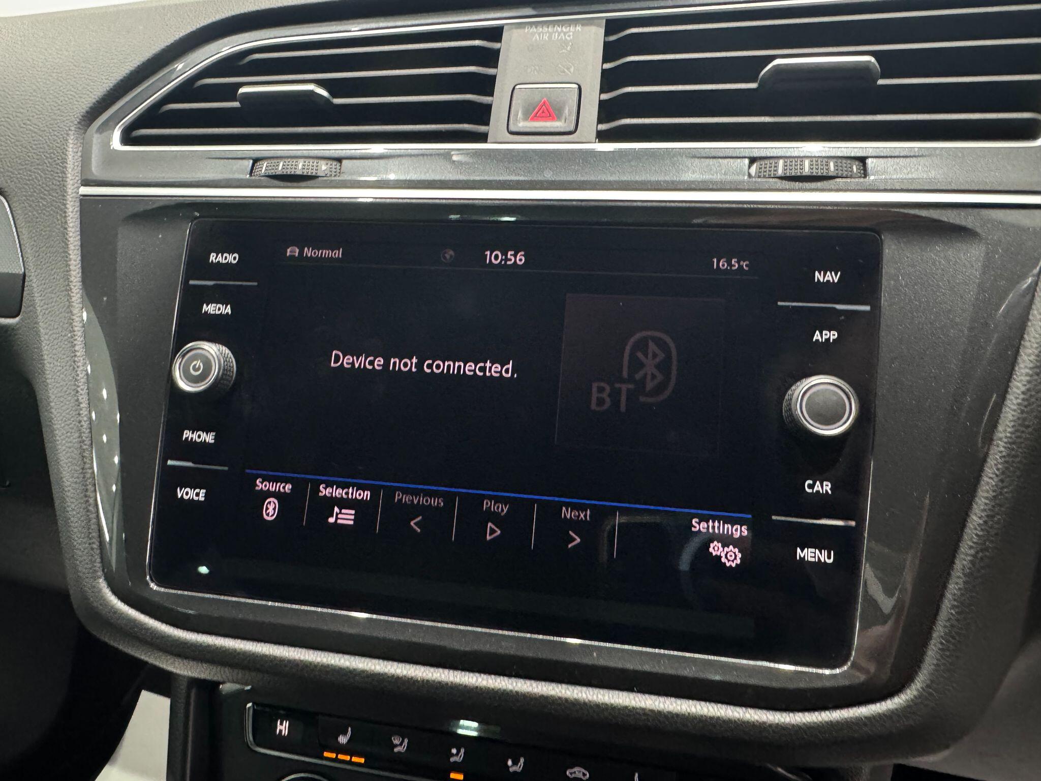 Volkswagen Tiguan view 40