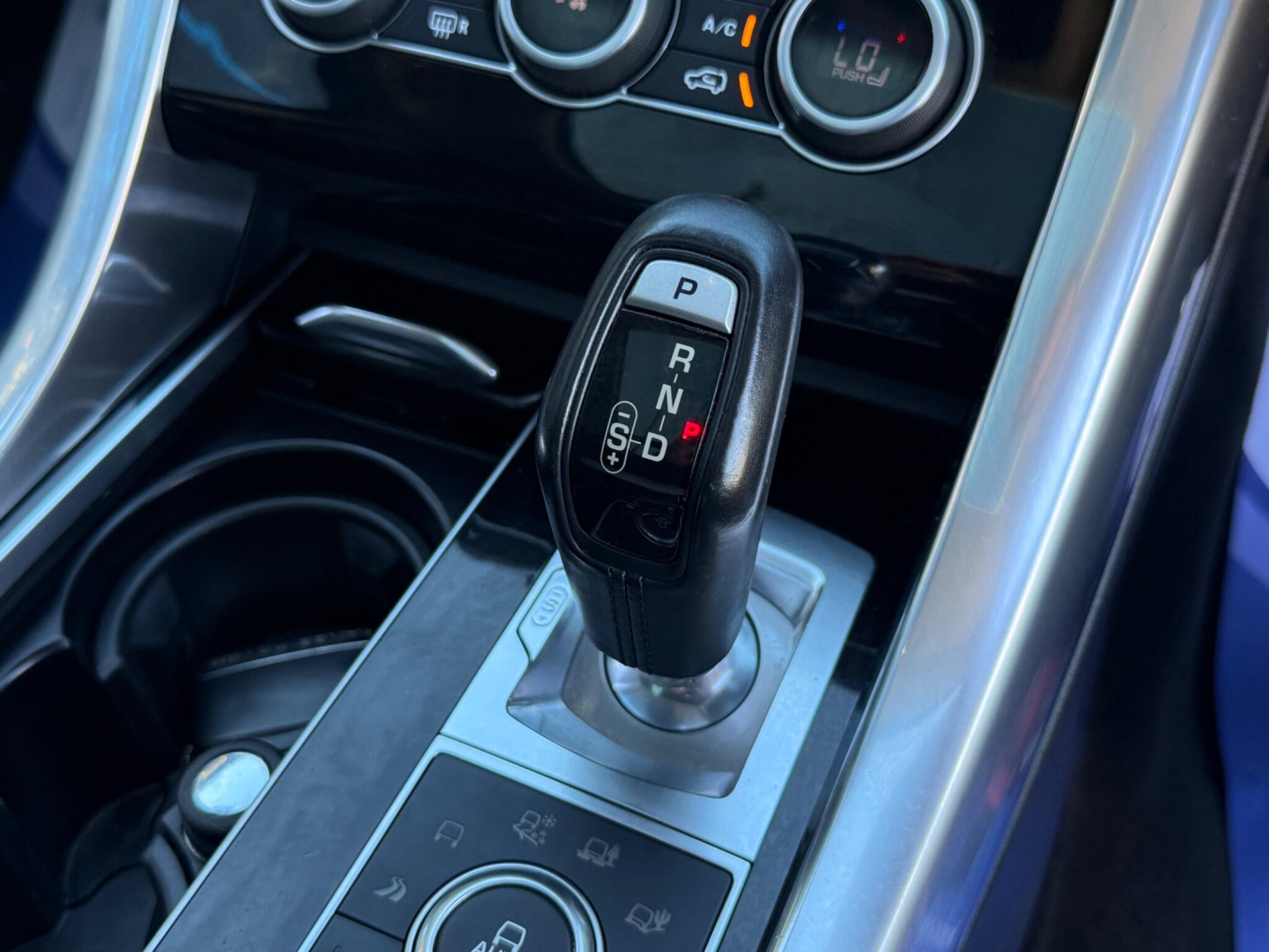 Land Rover Range Rover Sport view 44