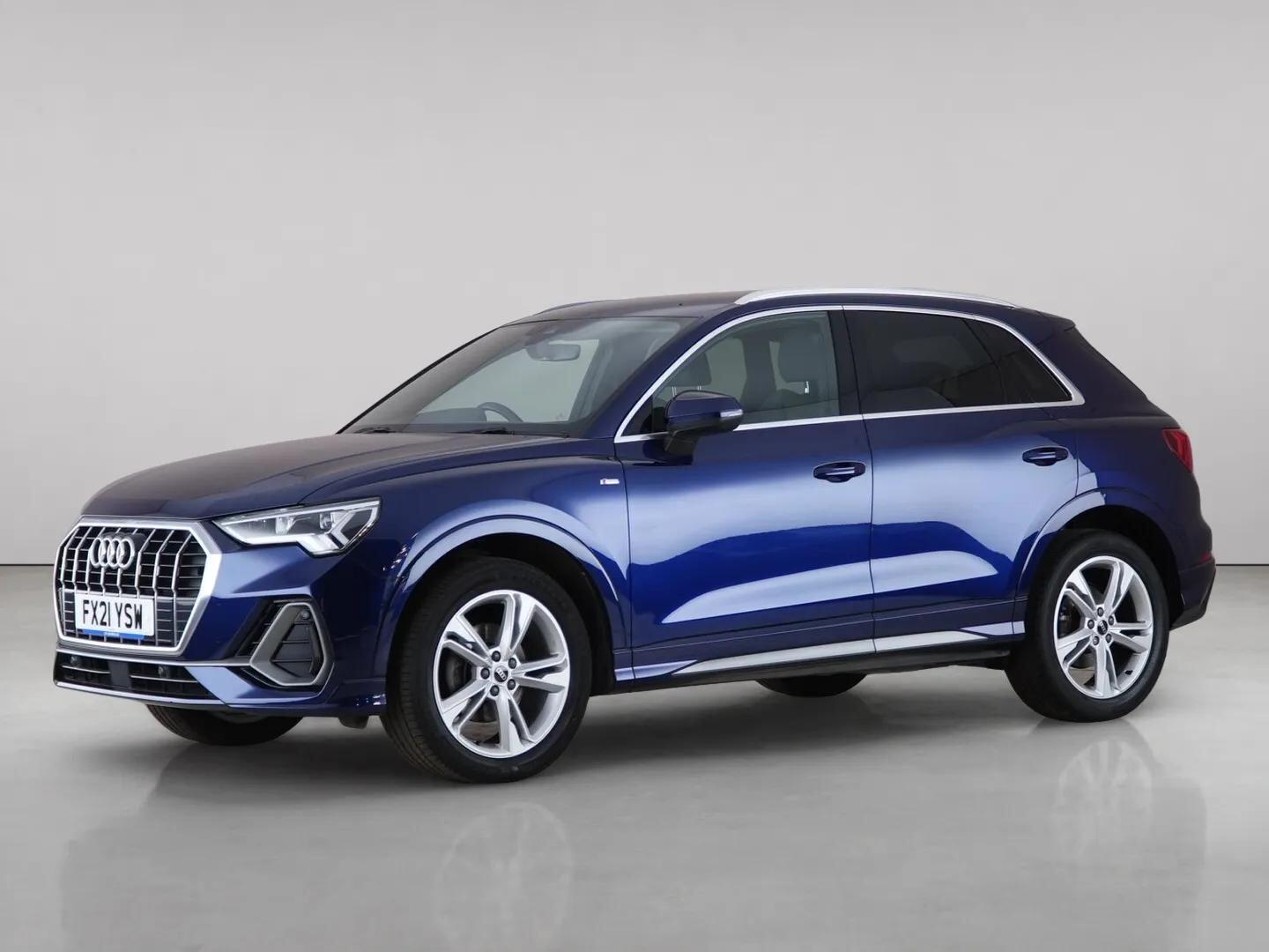 Audi Q3 view 2