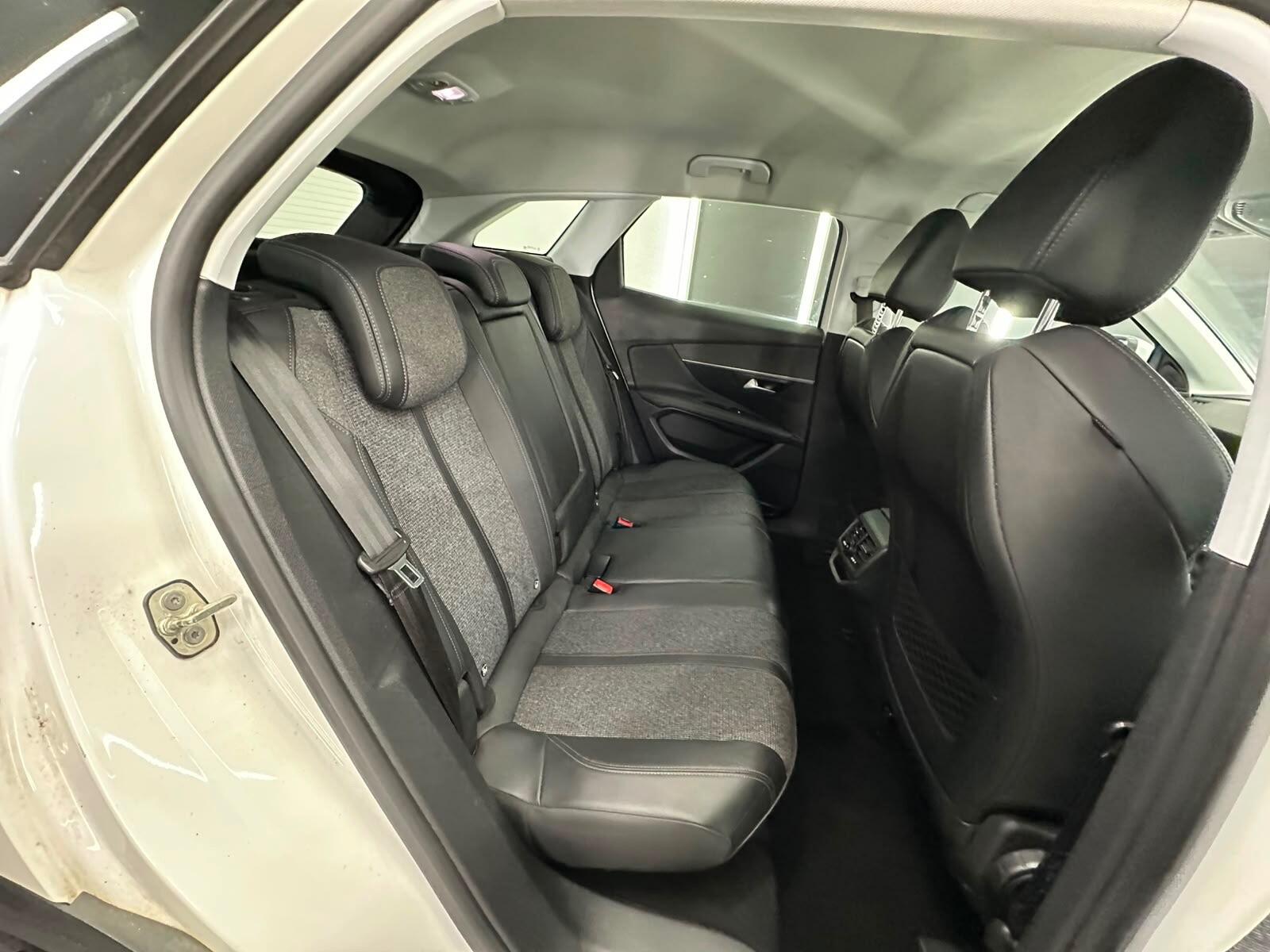 Peugeot 3008 view 24