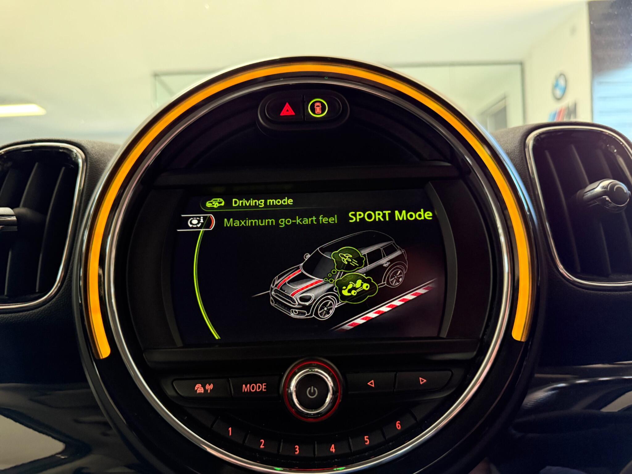 MINI Countryman view 10