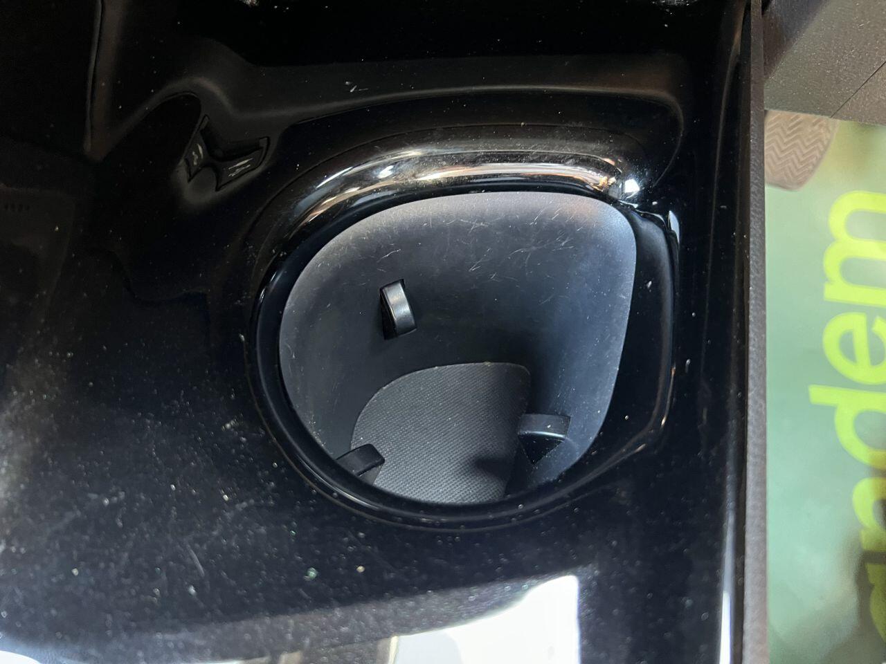 Toyota C-HR view 32