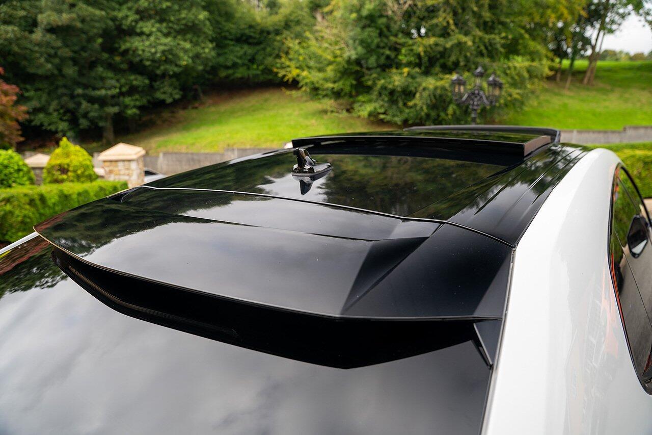Lamborghini Urus view 24