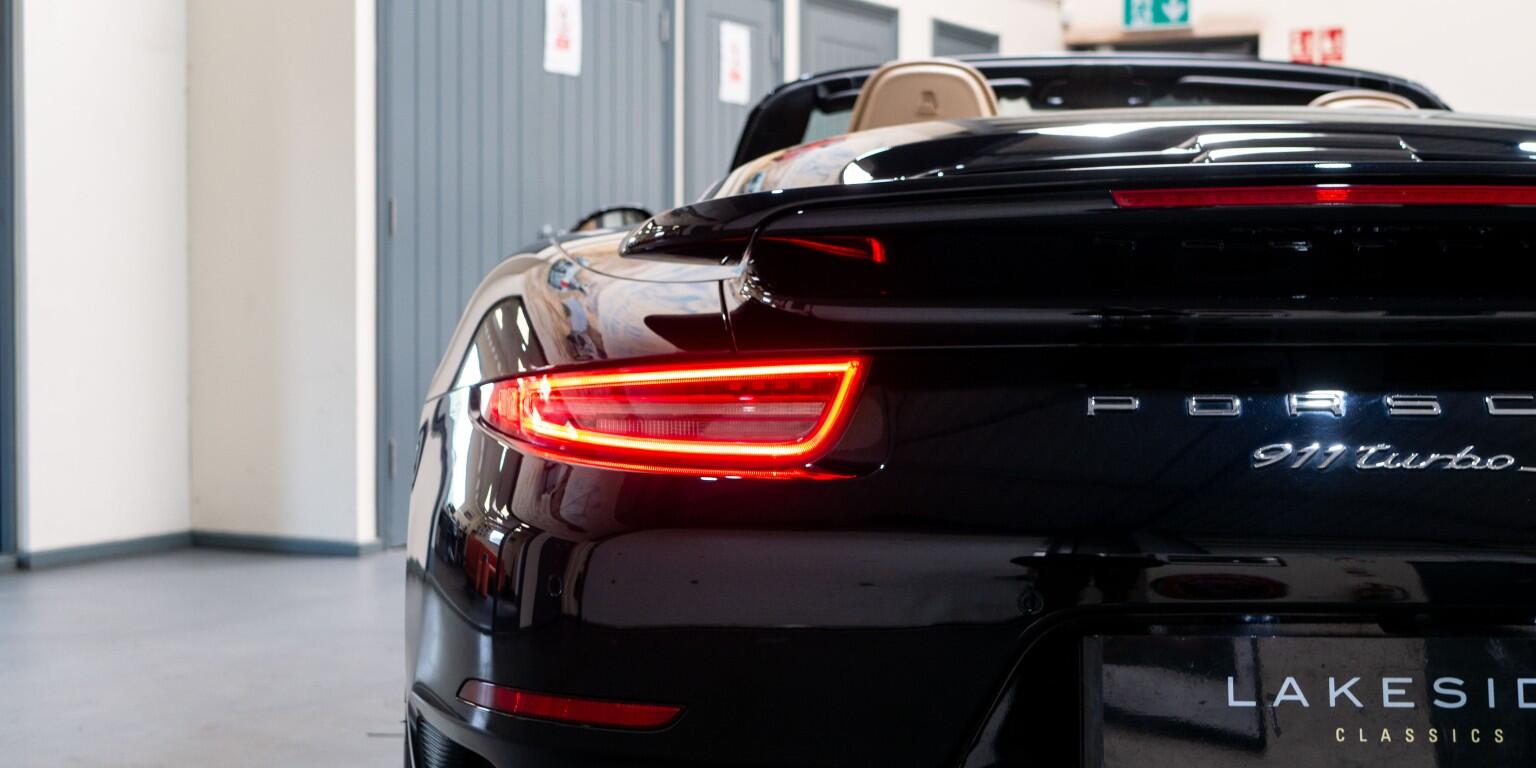 Porsche 911 view 53