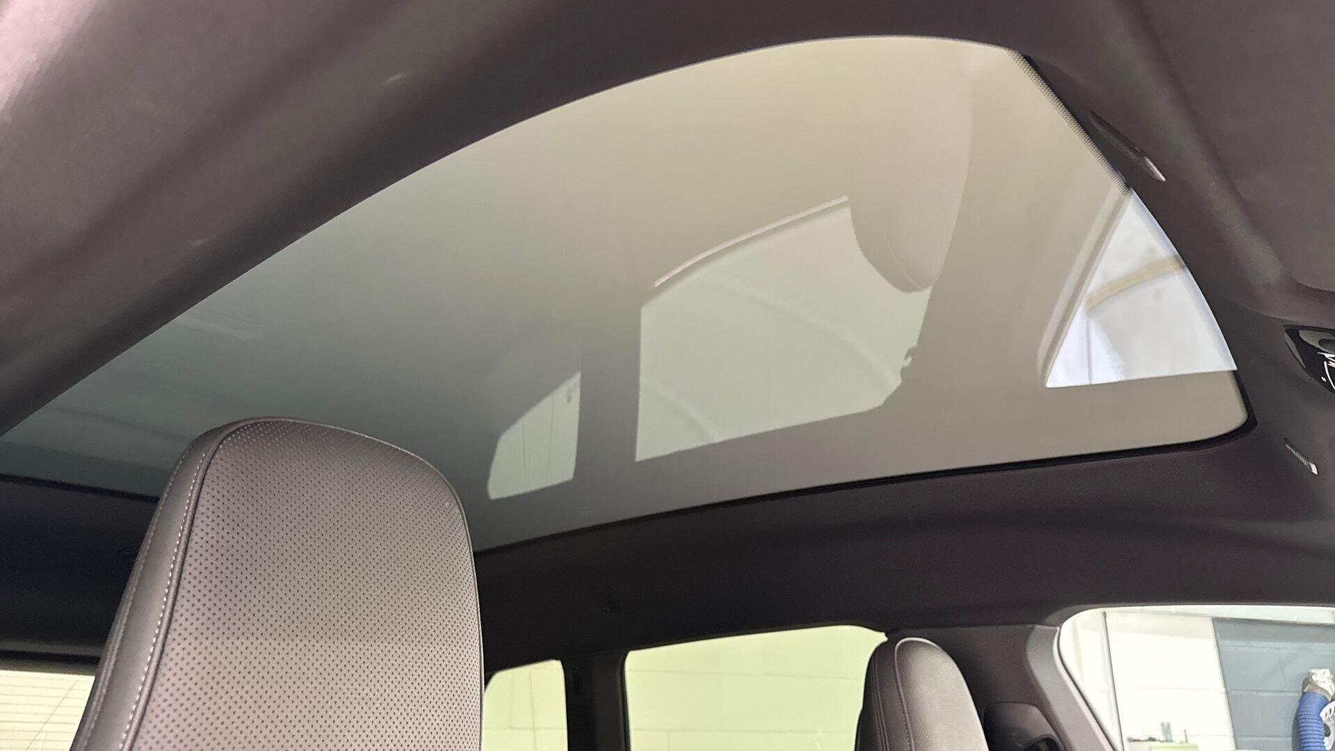 BMW Ix view 21