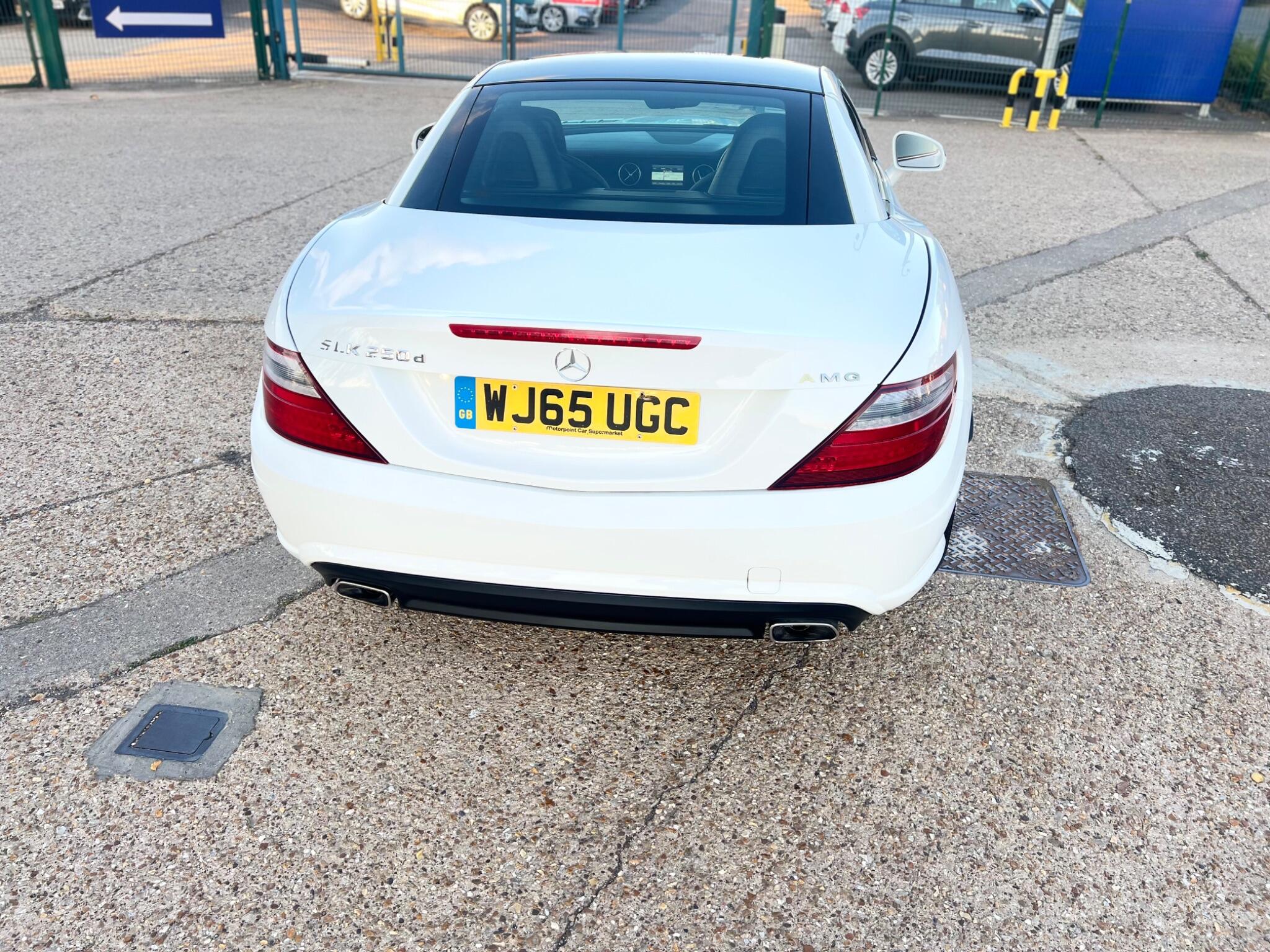 Mercedes-Benz SLK view 26