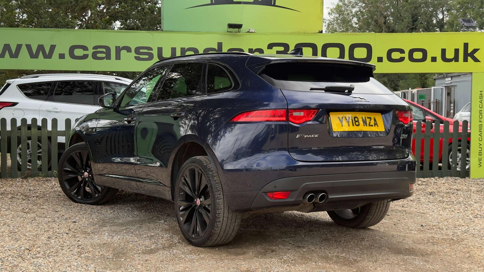 Jaguar F-Pace view 4