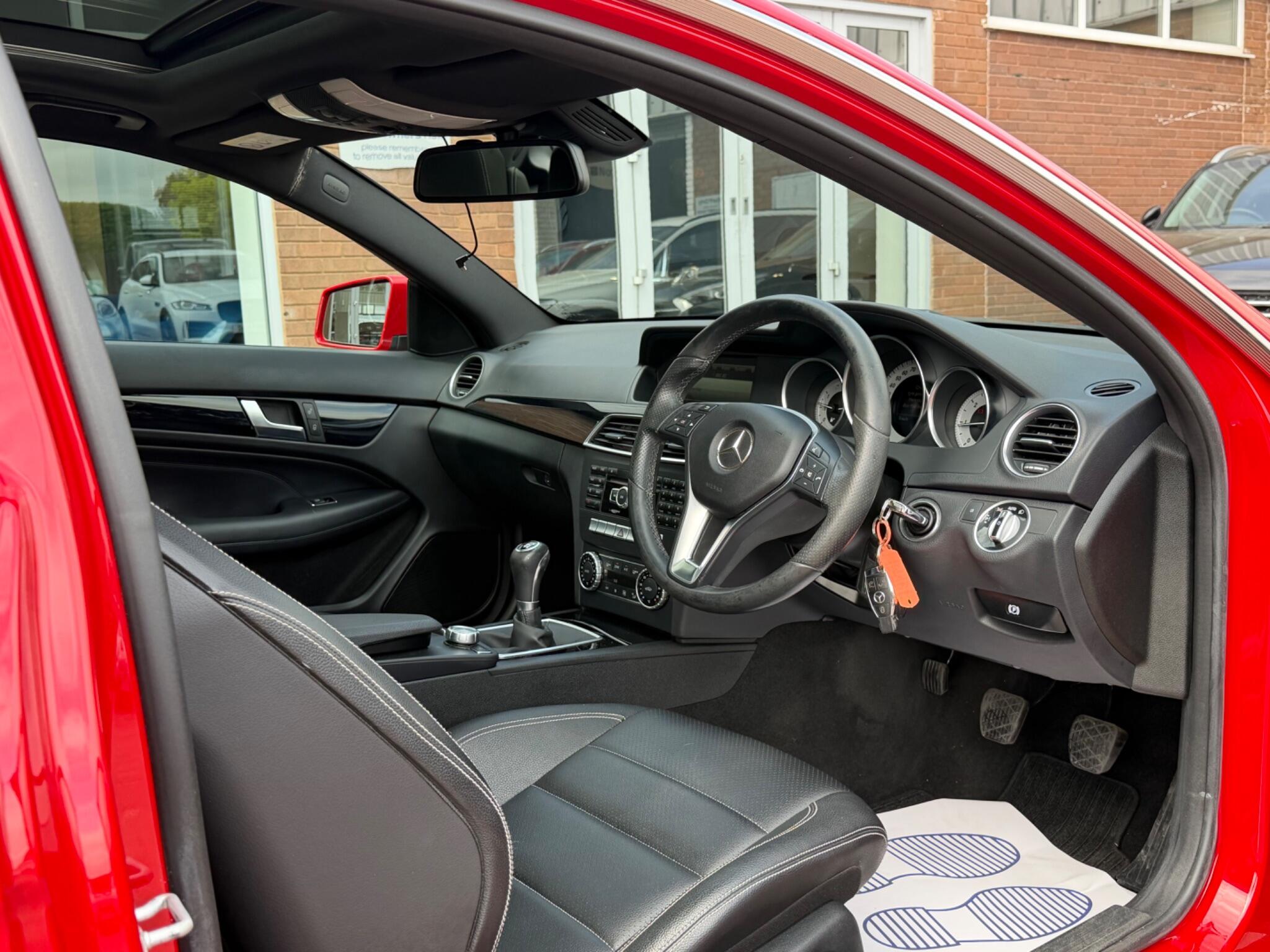 Mercedes-Benz C-Class view 67