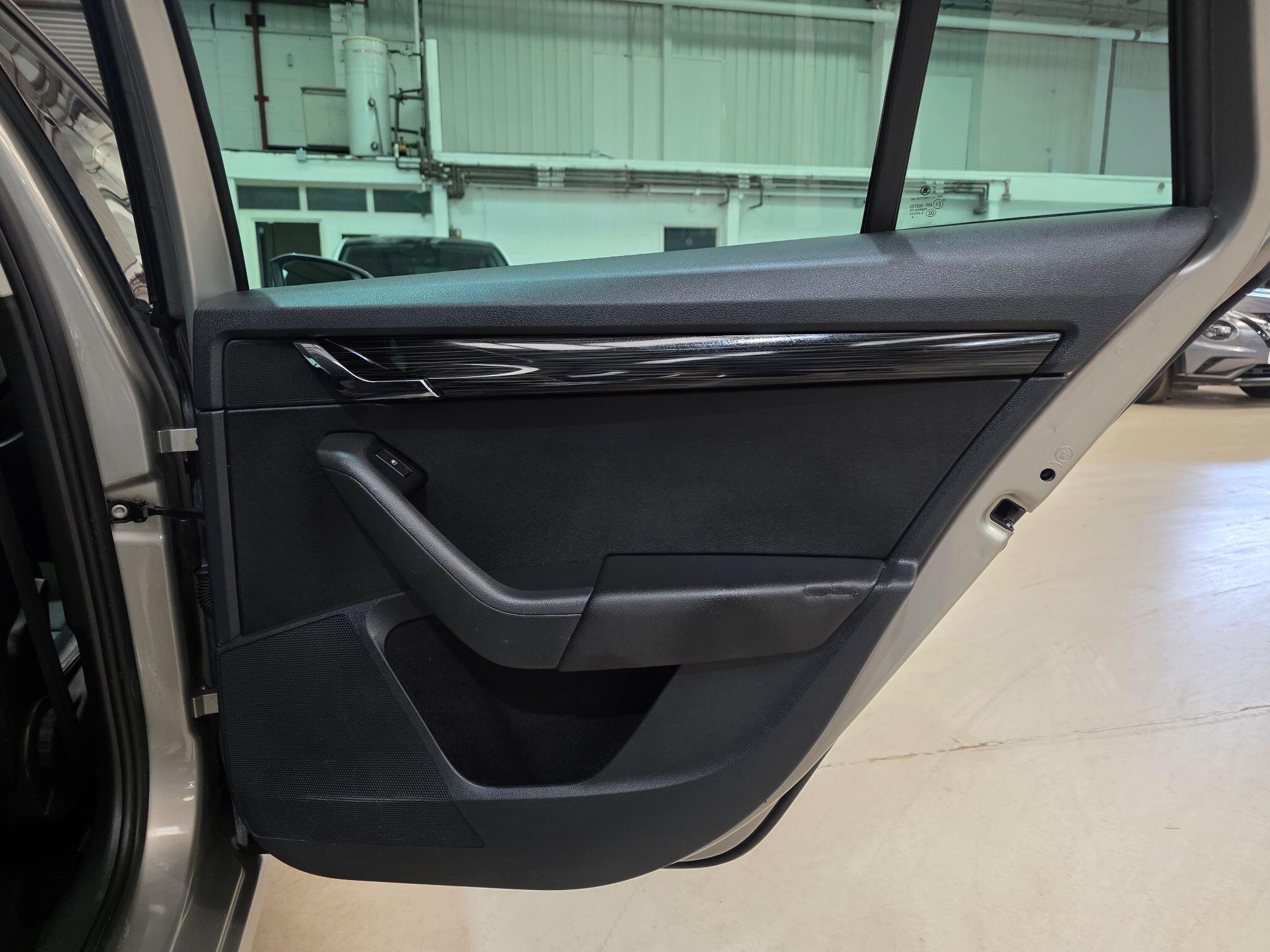 Skoda Octavia view 20