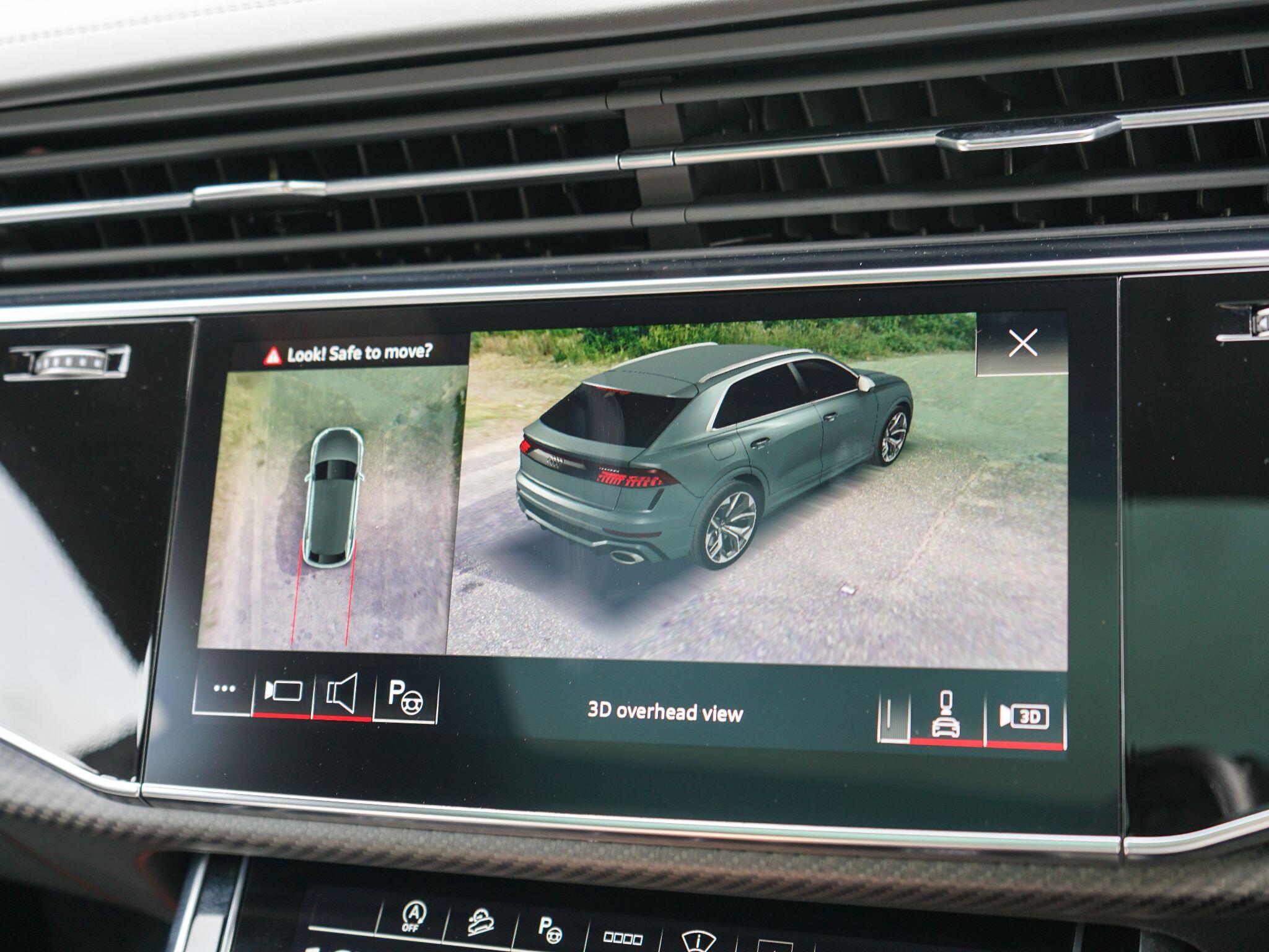 Audi RSQ8 view 28
